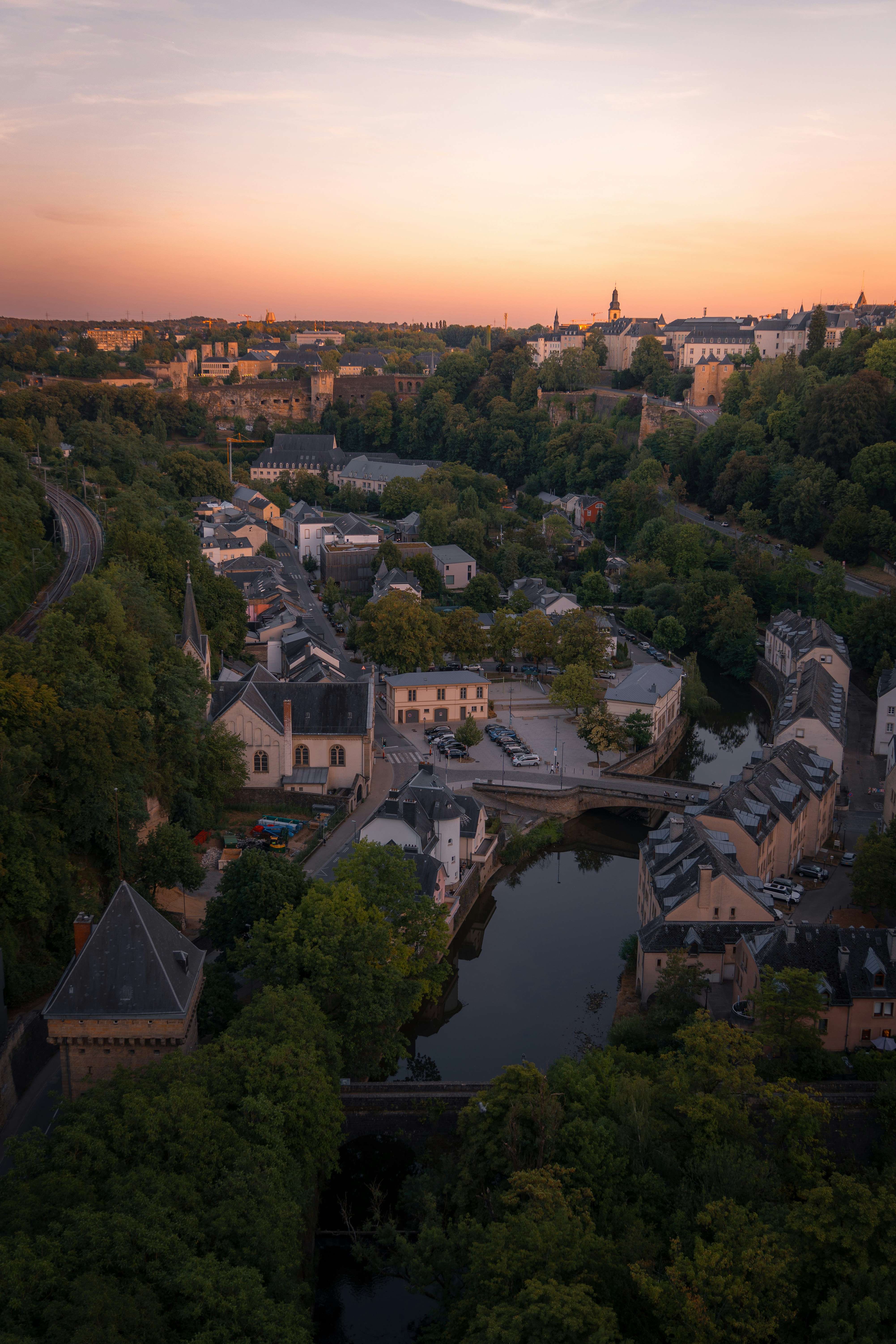 Aerial view of the Alzette river winding through the Grund district in Luxembourg City - 相关推荐