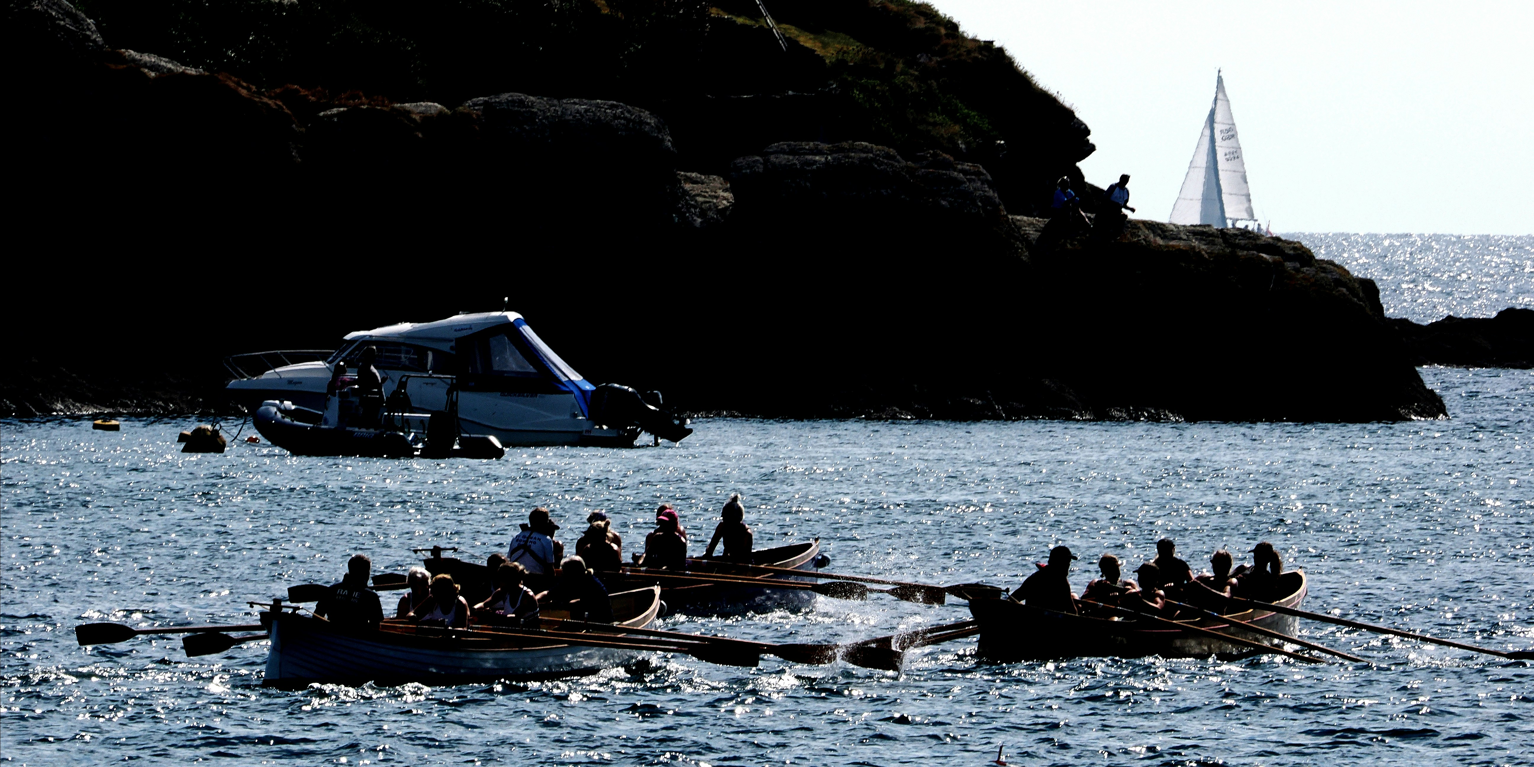 BUD/S trainees conducting ocean boat drills