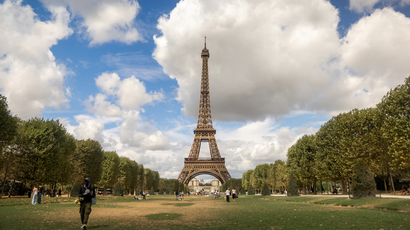 La Réserve Paris: A Jacques Garcia Townhouse With Three Michelin Stars