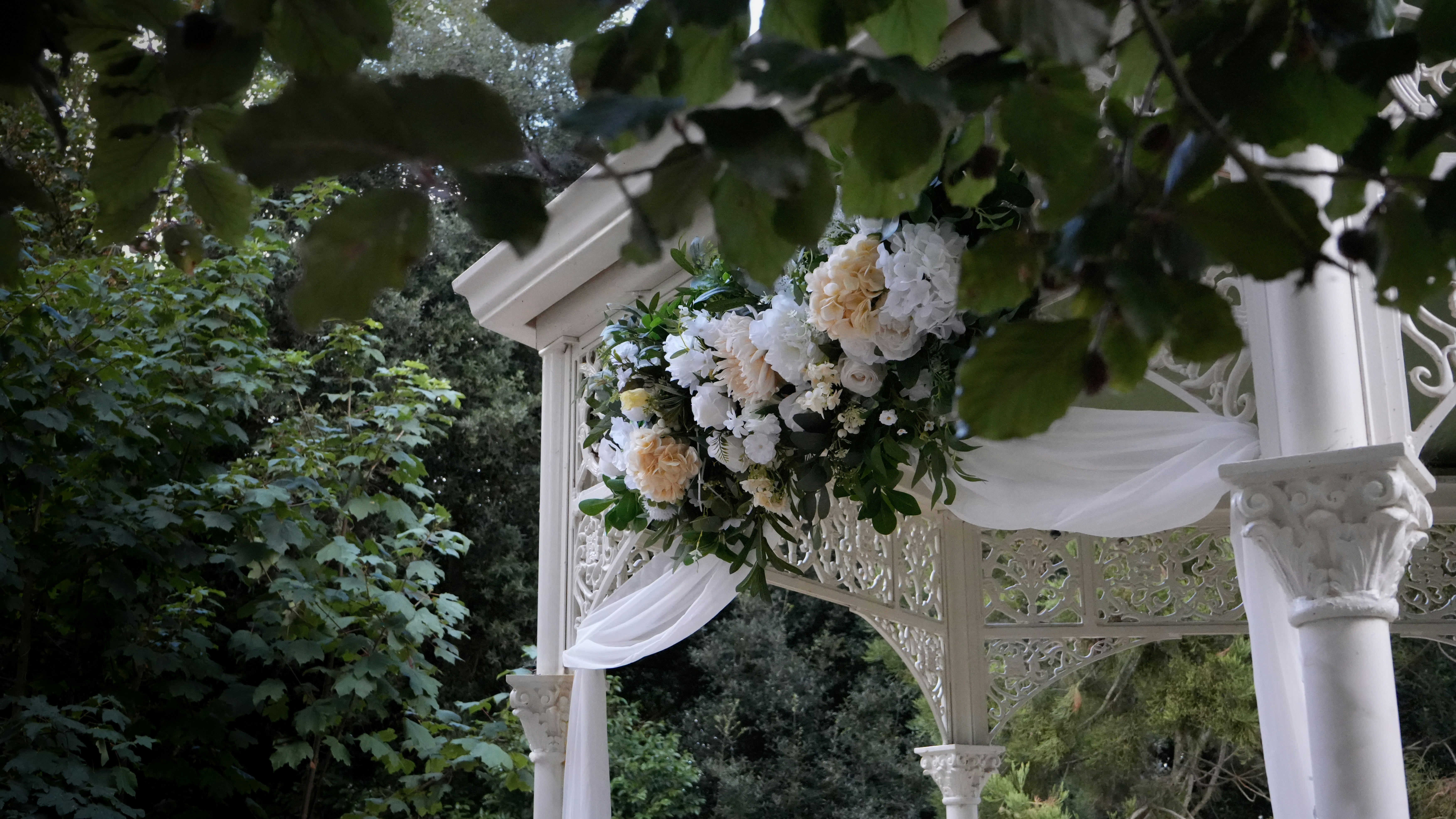 romantic garden wedding aesthetic, wallpaper, Outdoor Garden Wedding Decoration: Expert Ideas for a Magical Day 4