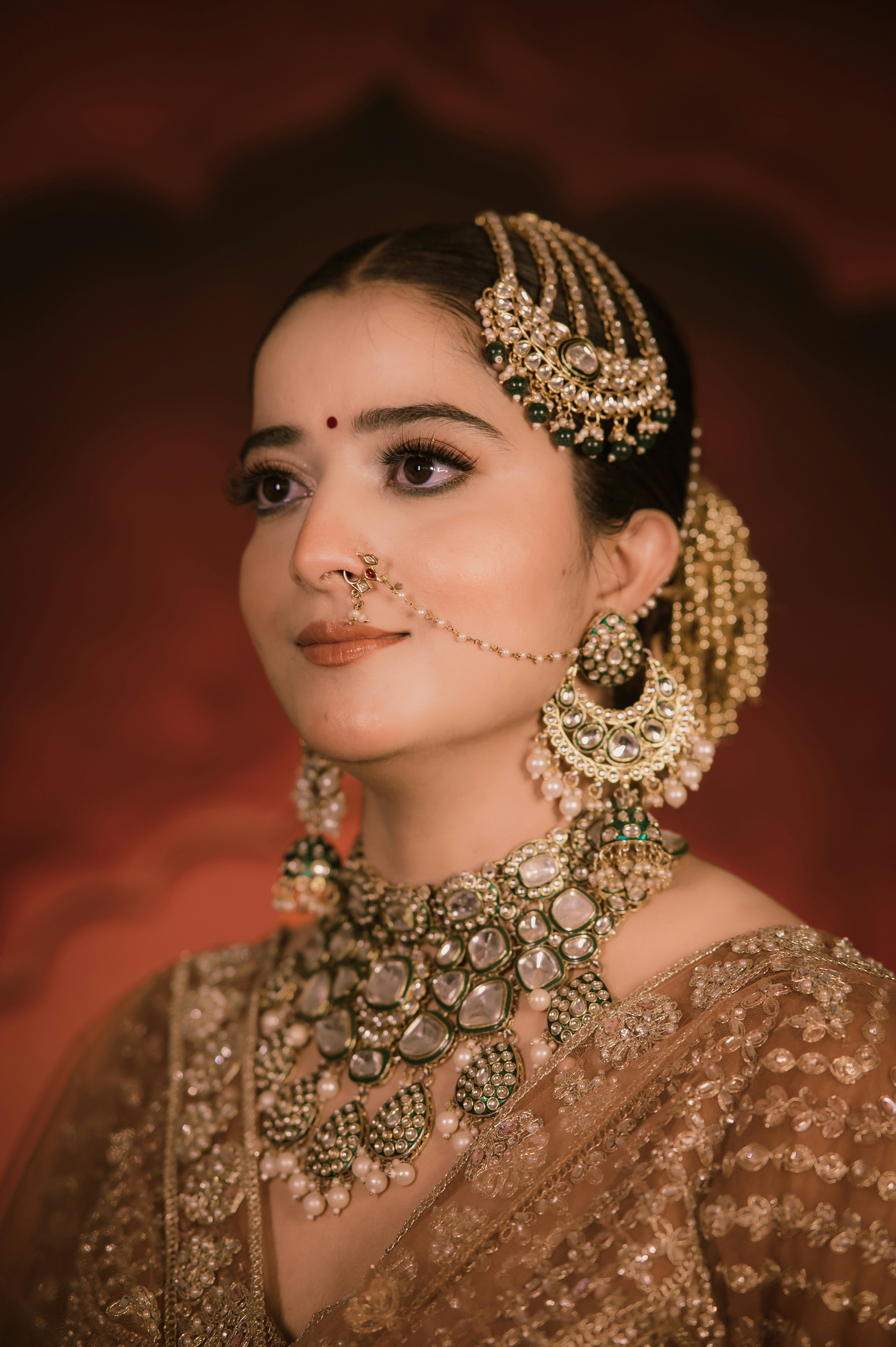 Bride adorned in handcrafted Kundan bridal jewelry by Gopals & Sons