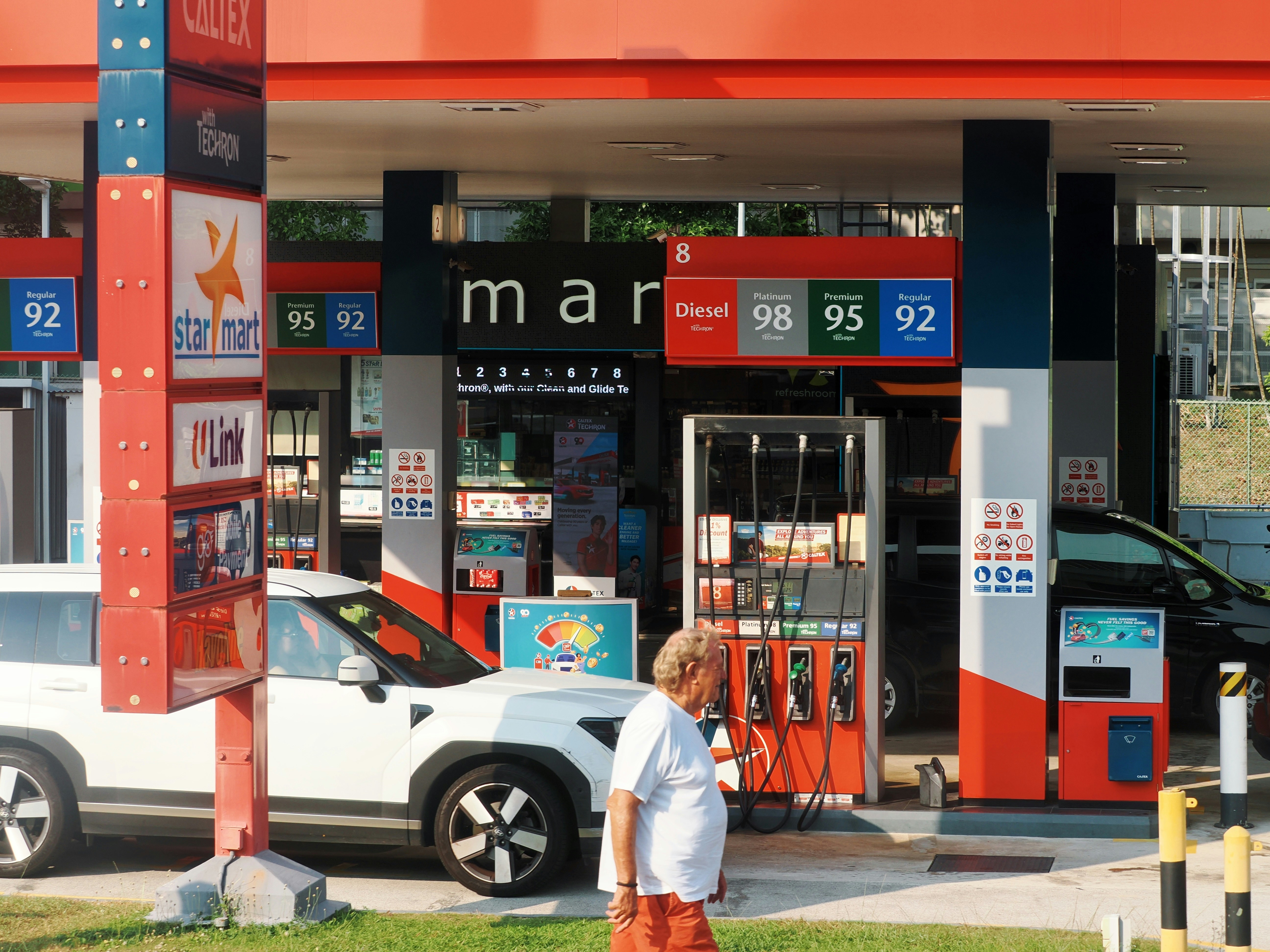 Fuel dealers urge consumers to avoid ‘panic buying’