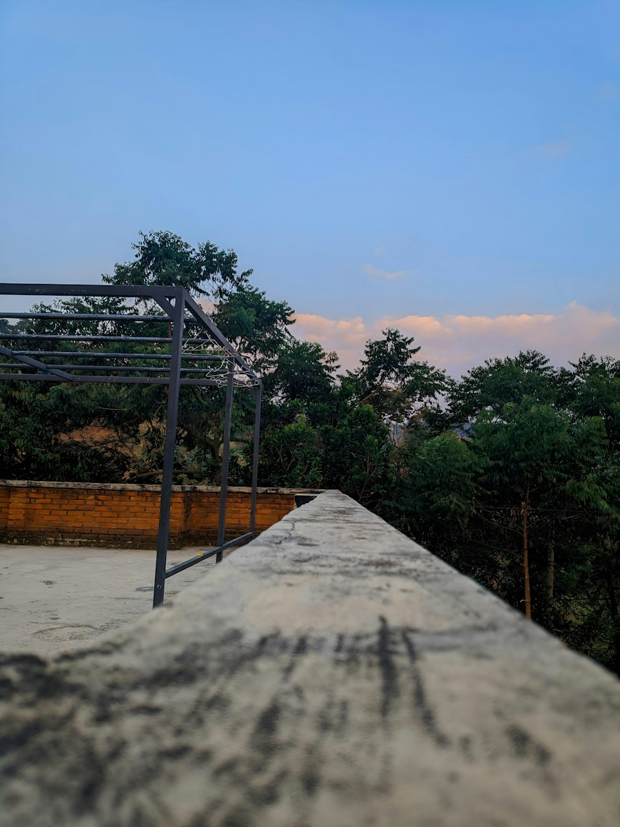 Sàn mái bê tông phẳng ngoài trời cần chống thấm đúng kỹ thuật - chống thấm sàn mái bê tông xi măng polymer