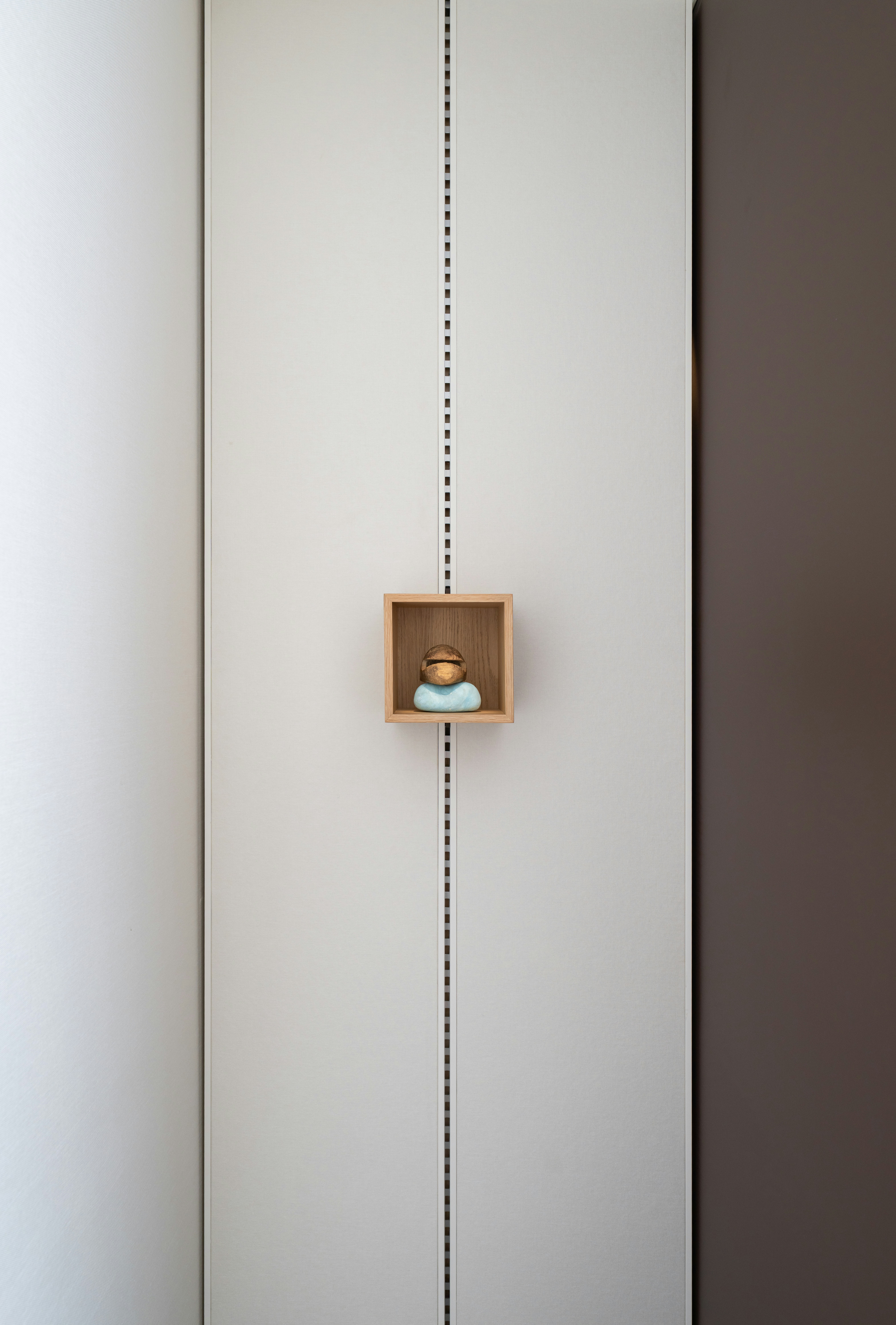 zen walk-in closet interior wallpaper, wallpaper, Zen Walk-in Closet for Small Spaces: Ultimate Design Guide 4