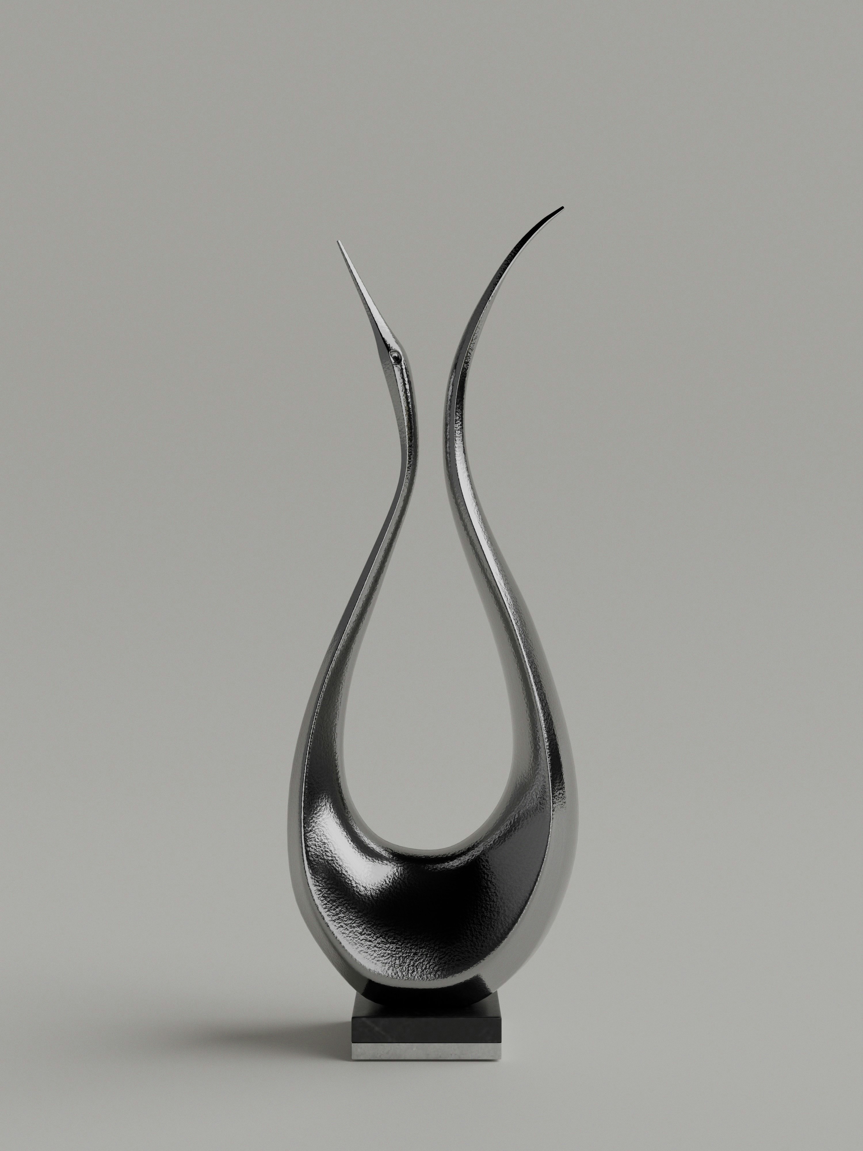 Elegant Swan Sculpture by @Seatla Morake - 相关推荐