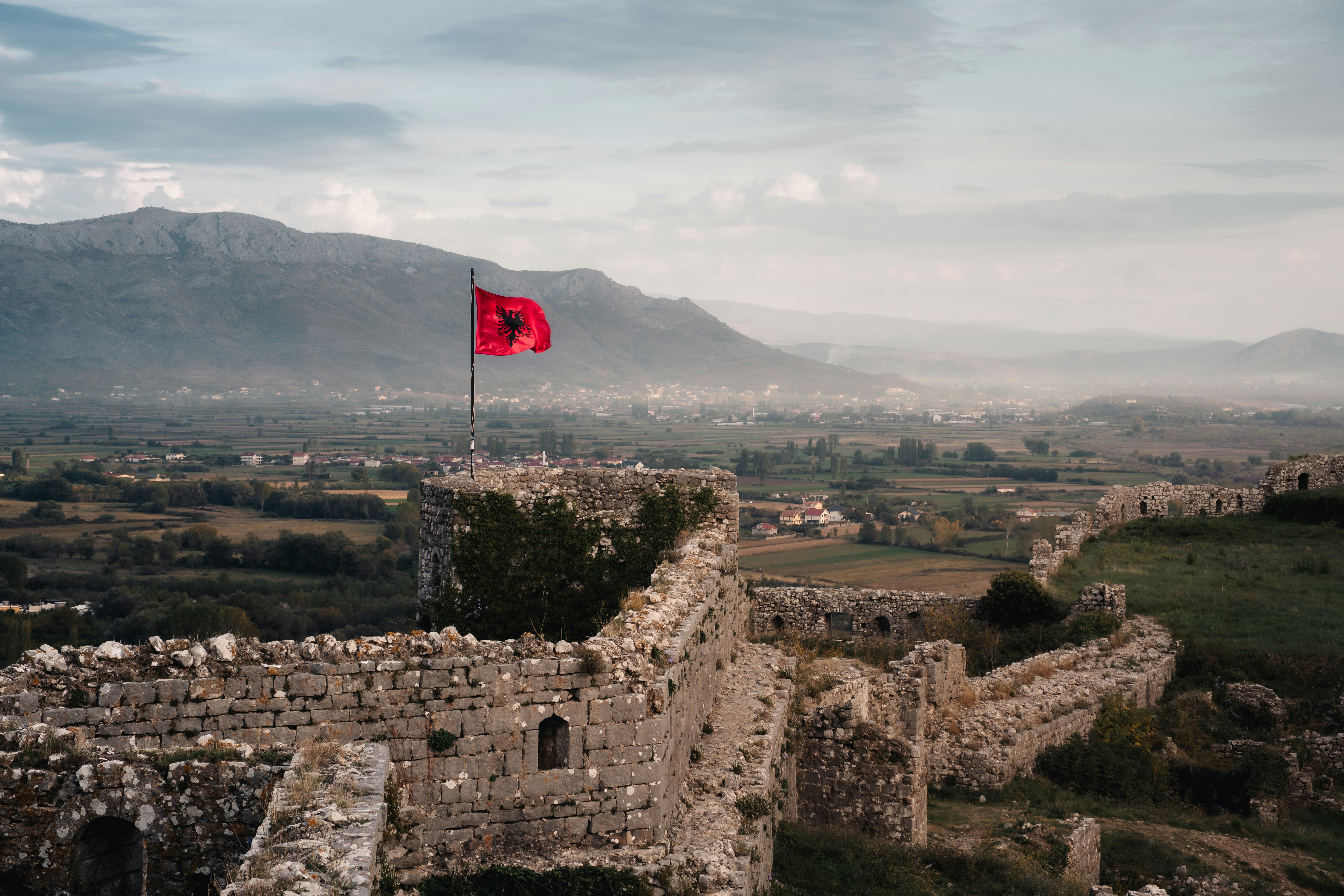 Krujë Castle: A Complete Visitor Guide
