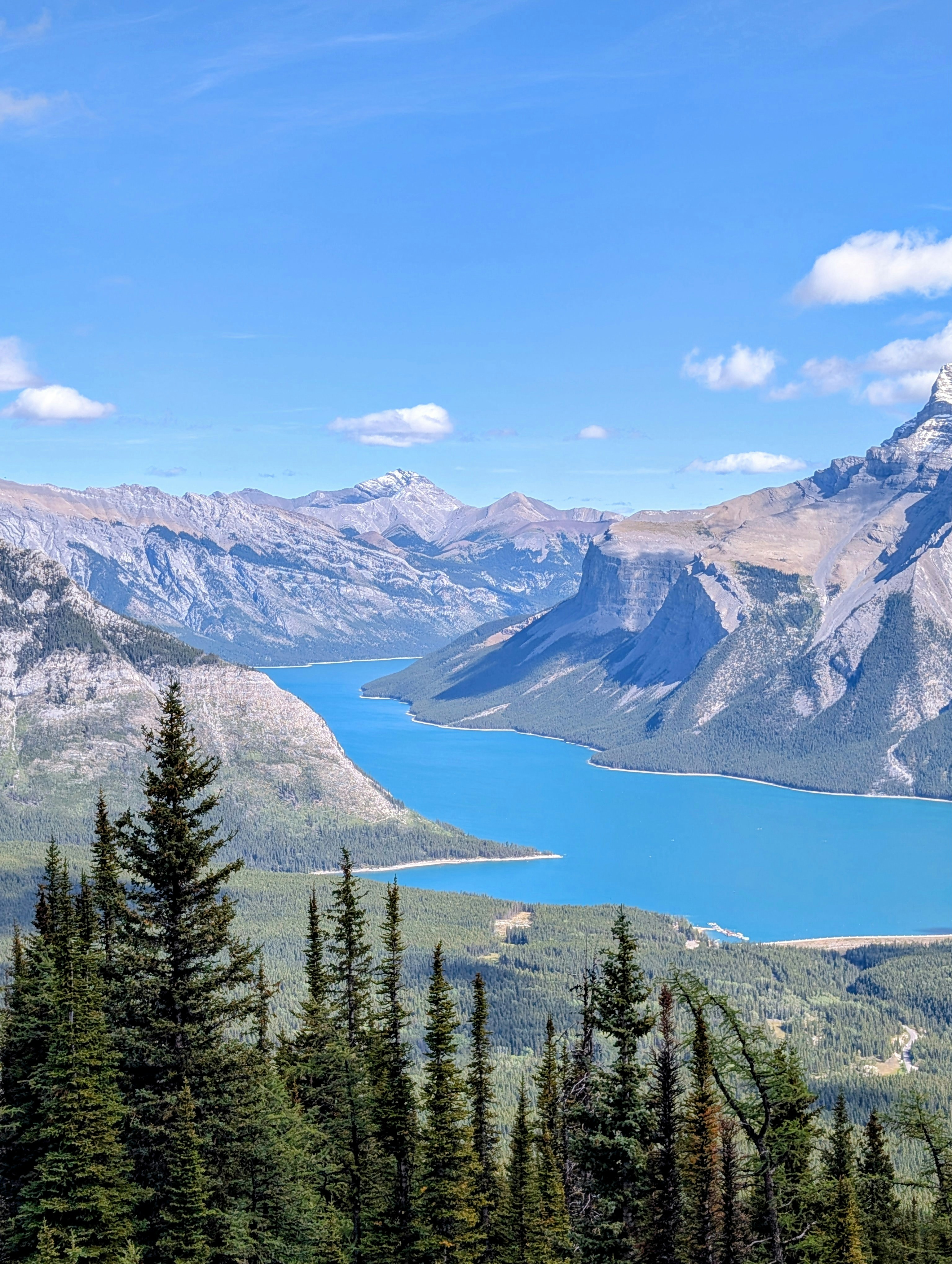 Lake Minnewanka in Banff