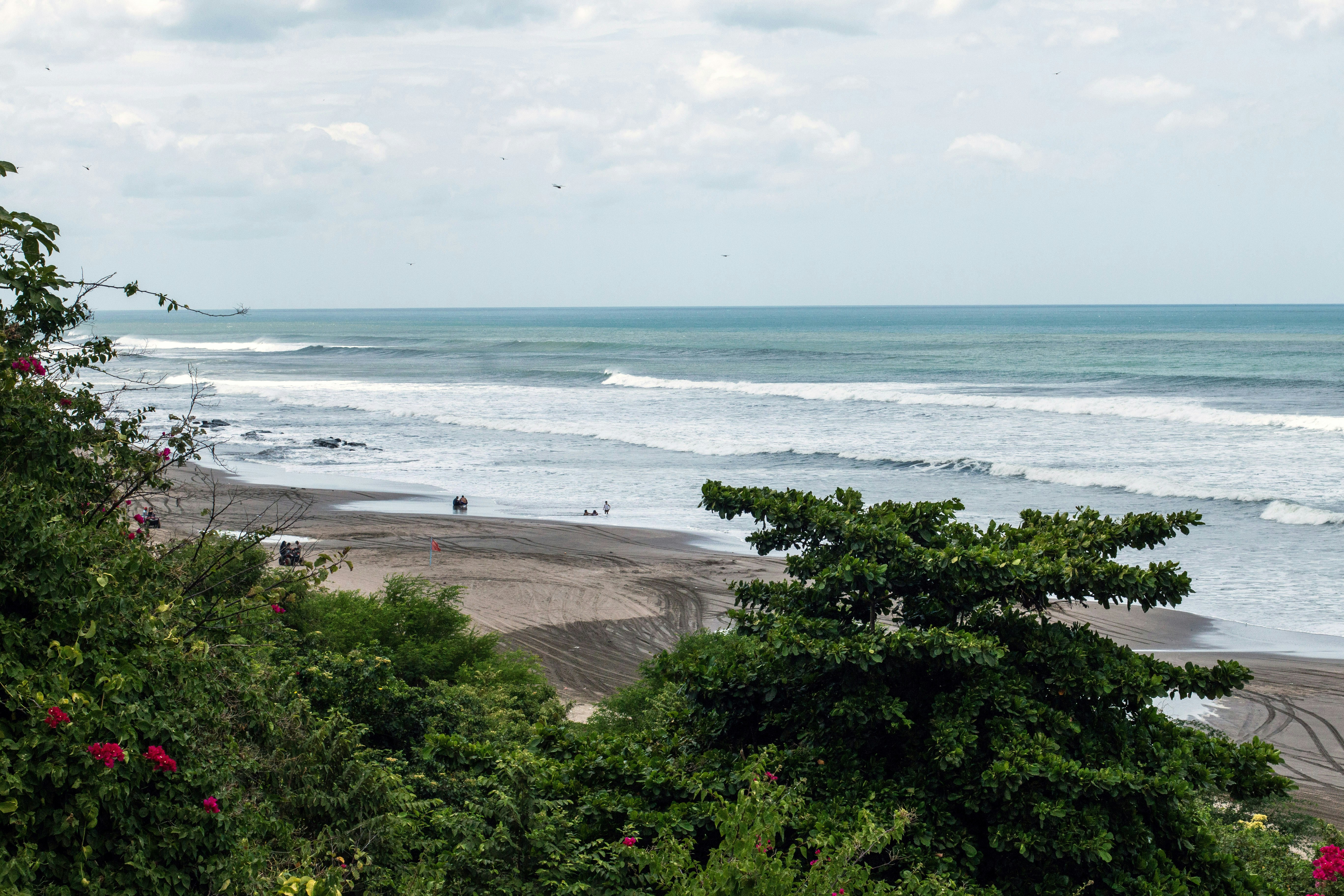 Stay online in the Nicaragua with a prepaid eSIM from eSIMlii. Instant activation, no roaming charges, and reliable coverage.