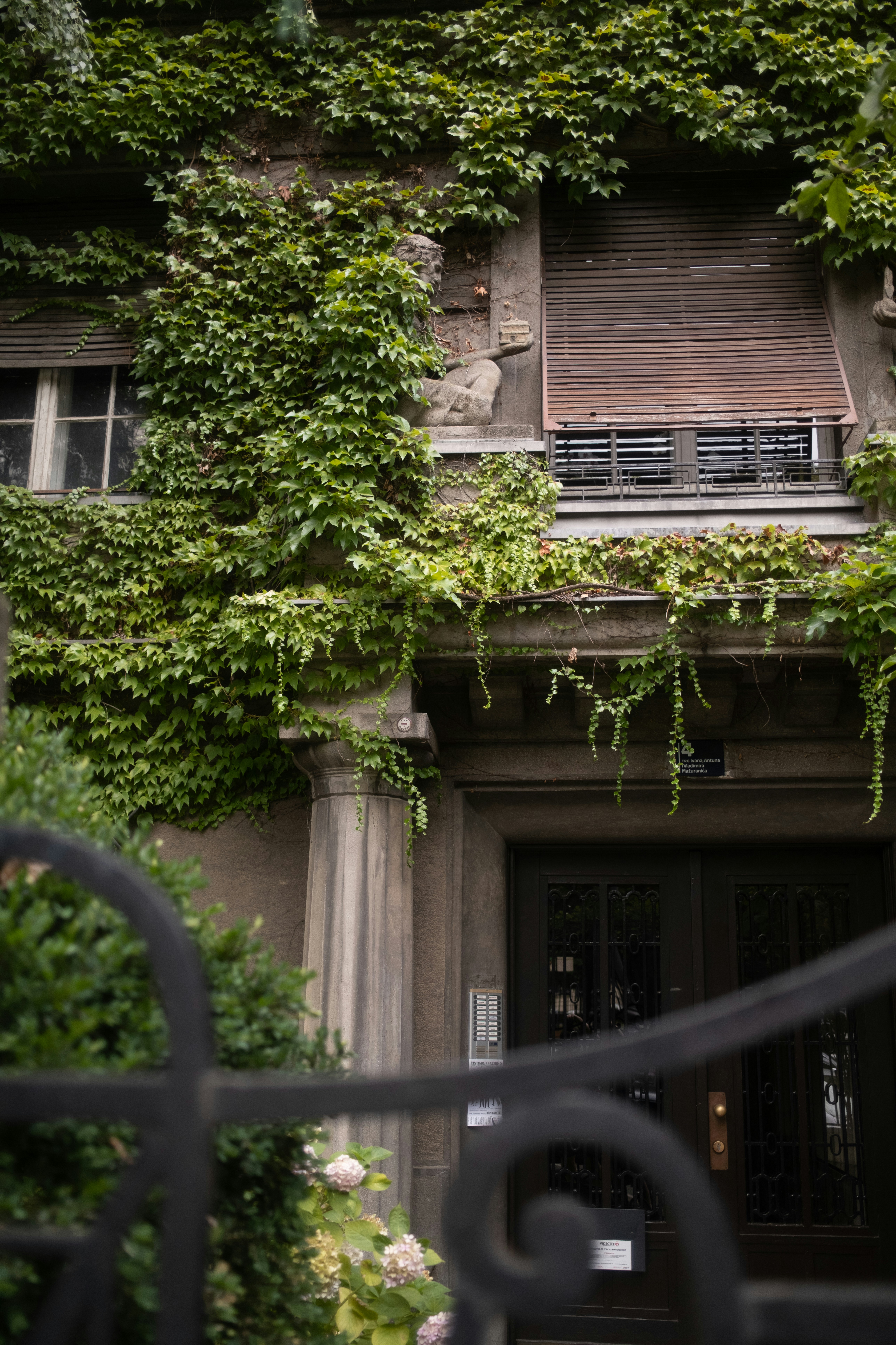 Hôtel-Restaurant Le Bellevue — Châtel-Guyon