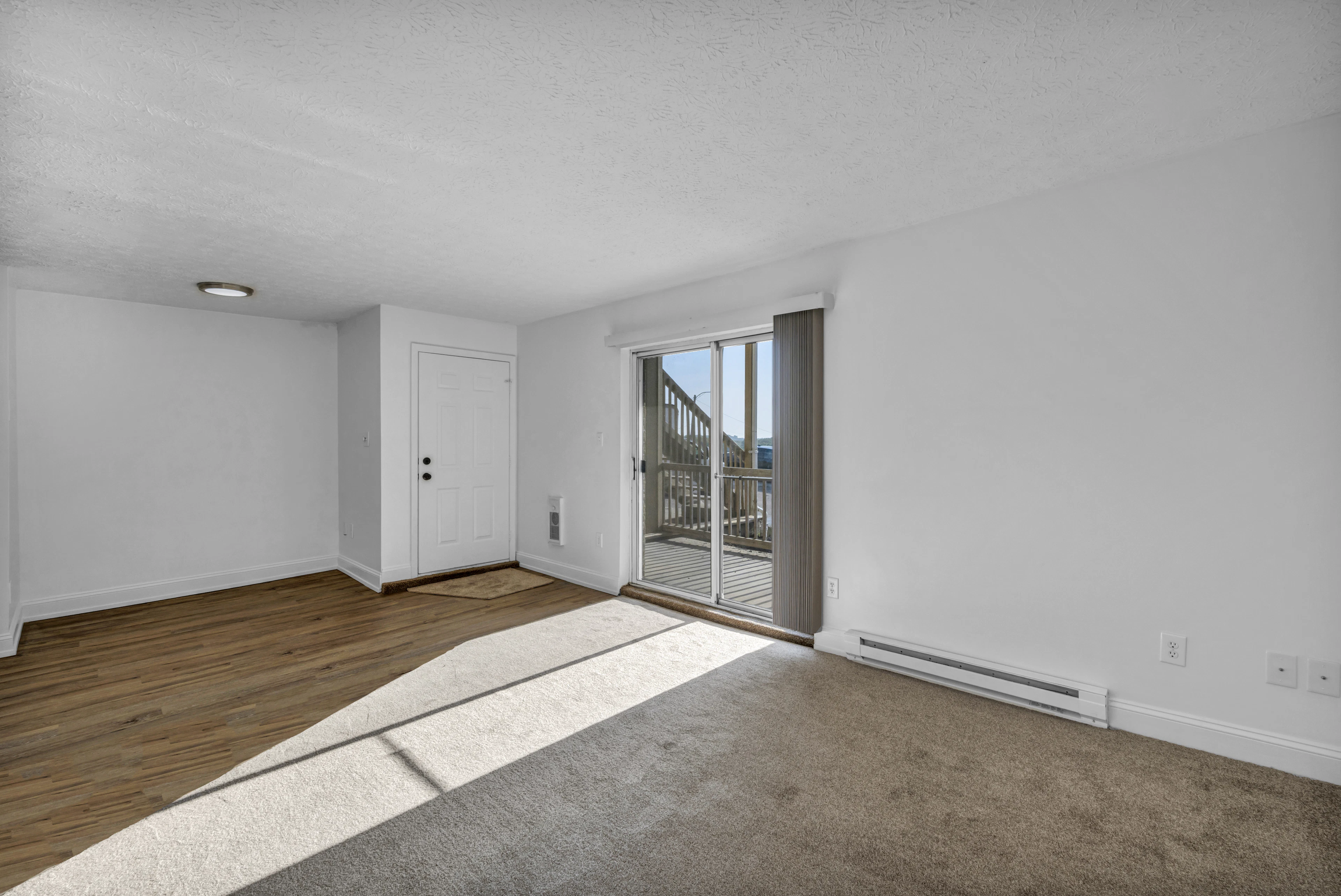 Empty room ready to decorate
