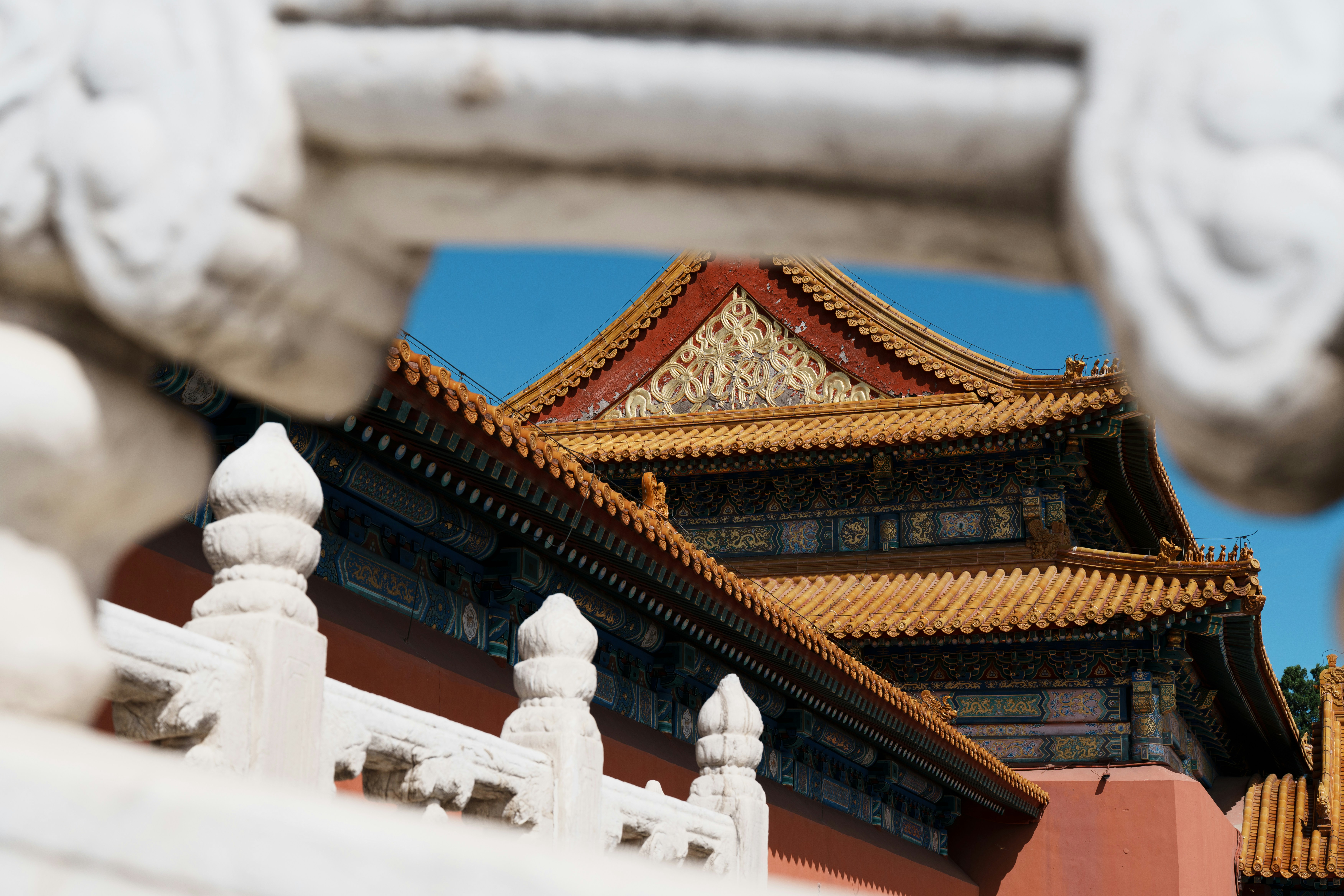 Forbidden City roof and stone balustrade - Free Photo on Unsplash