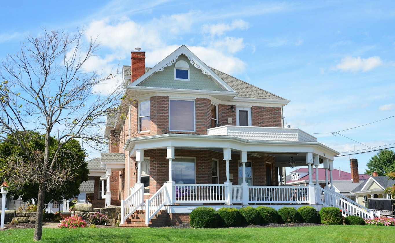 West Urbana Neighborhood Guide: Brick Streets, Front Porches and a Walk to Campus | Max Mitchell