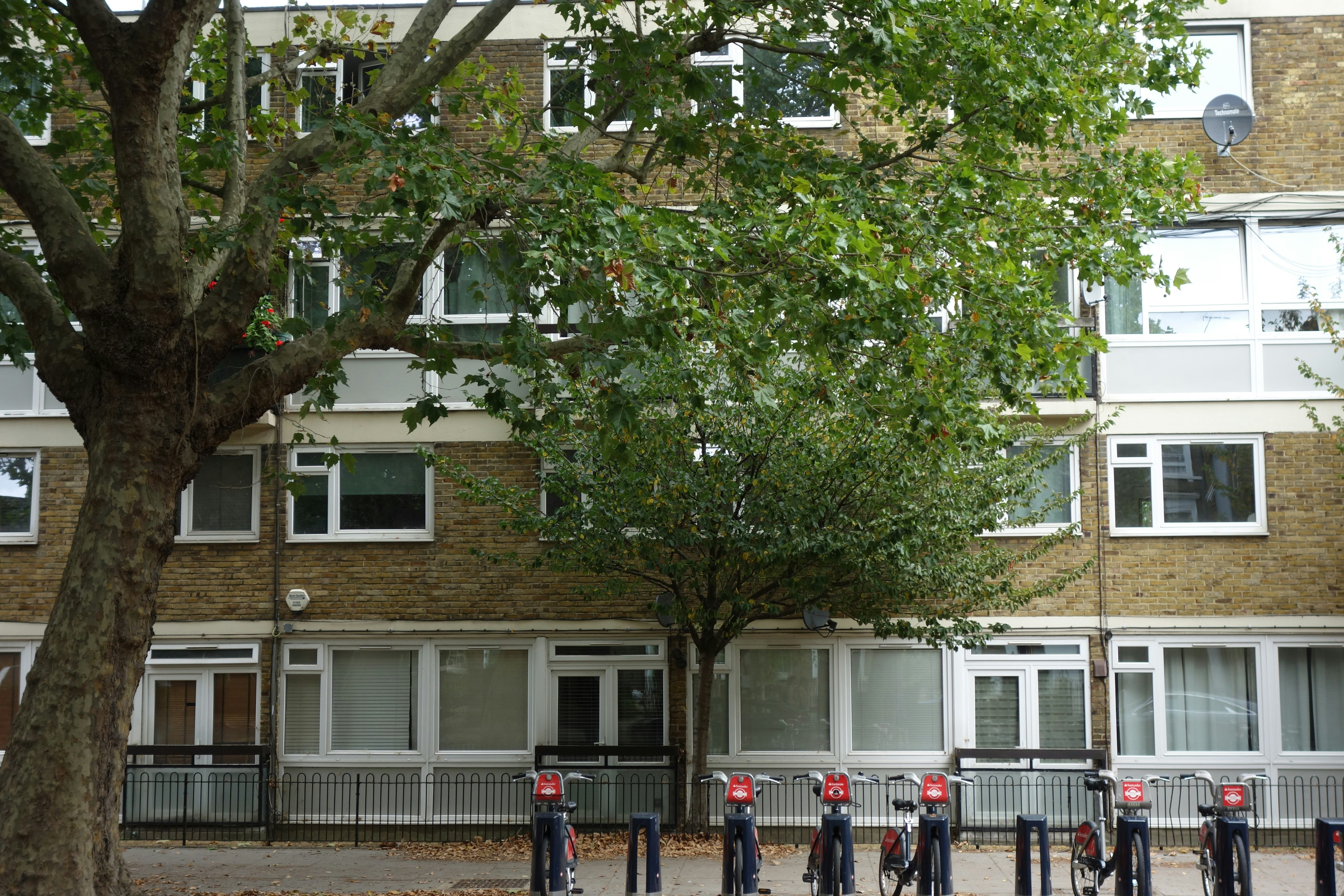 Universidades británicas instalan escáneres faciales en residencias estudiantiles