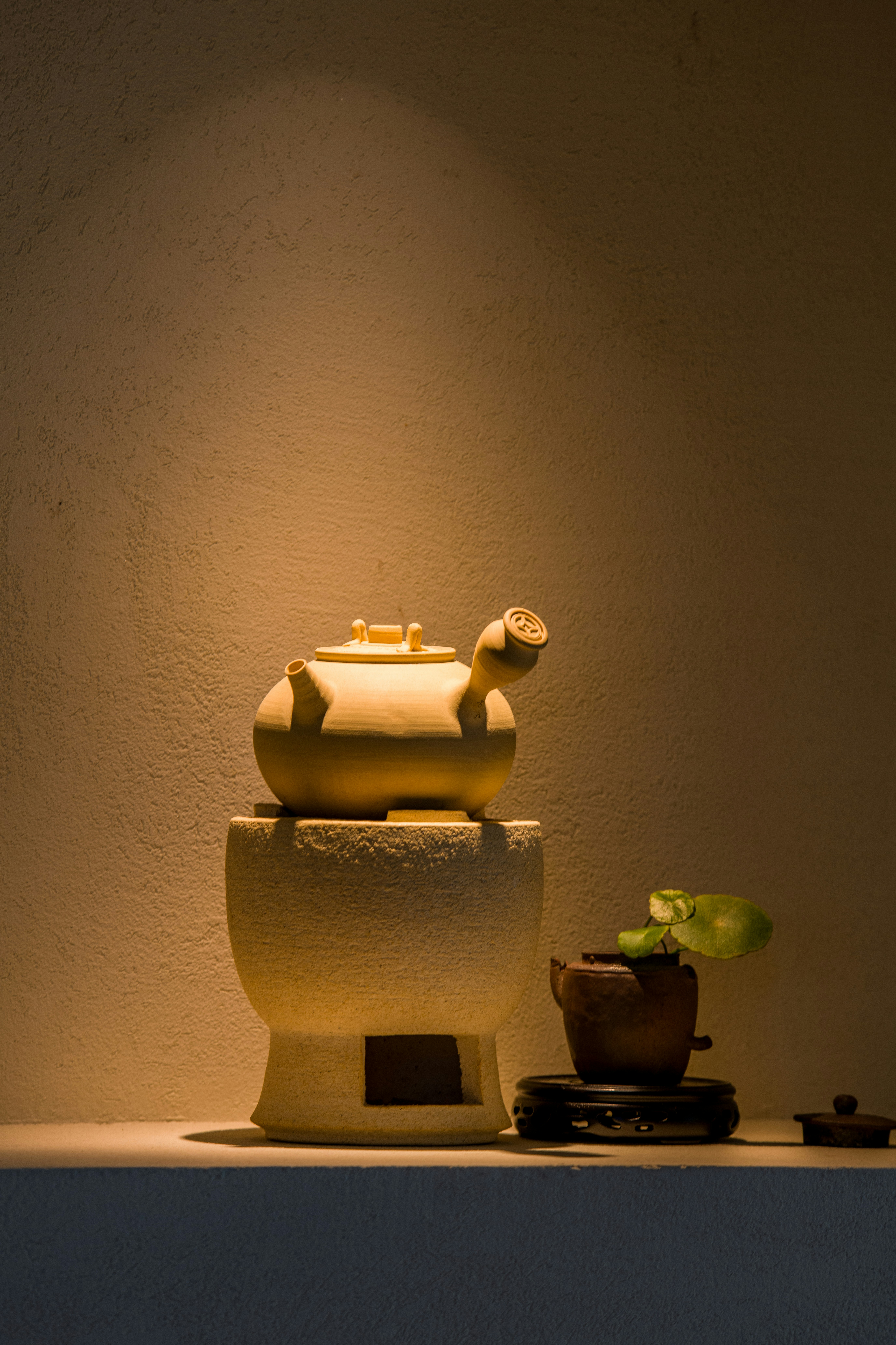 minimalist home craft, wallpaper, Beginner-Friendly Epoxy Resin Crafts: Minimalist Home Projects 5
