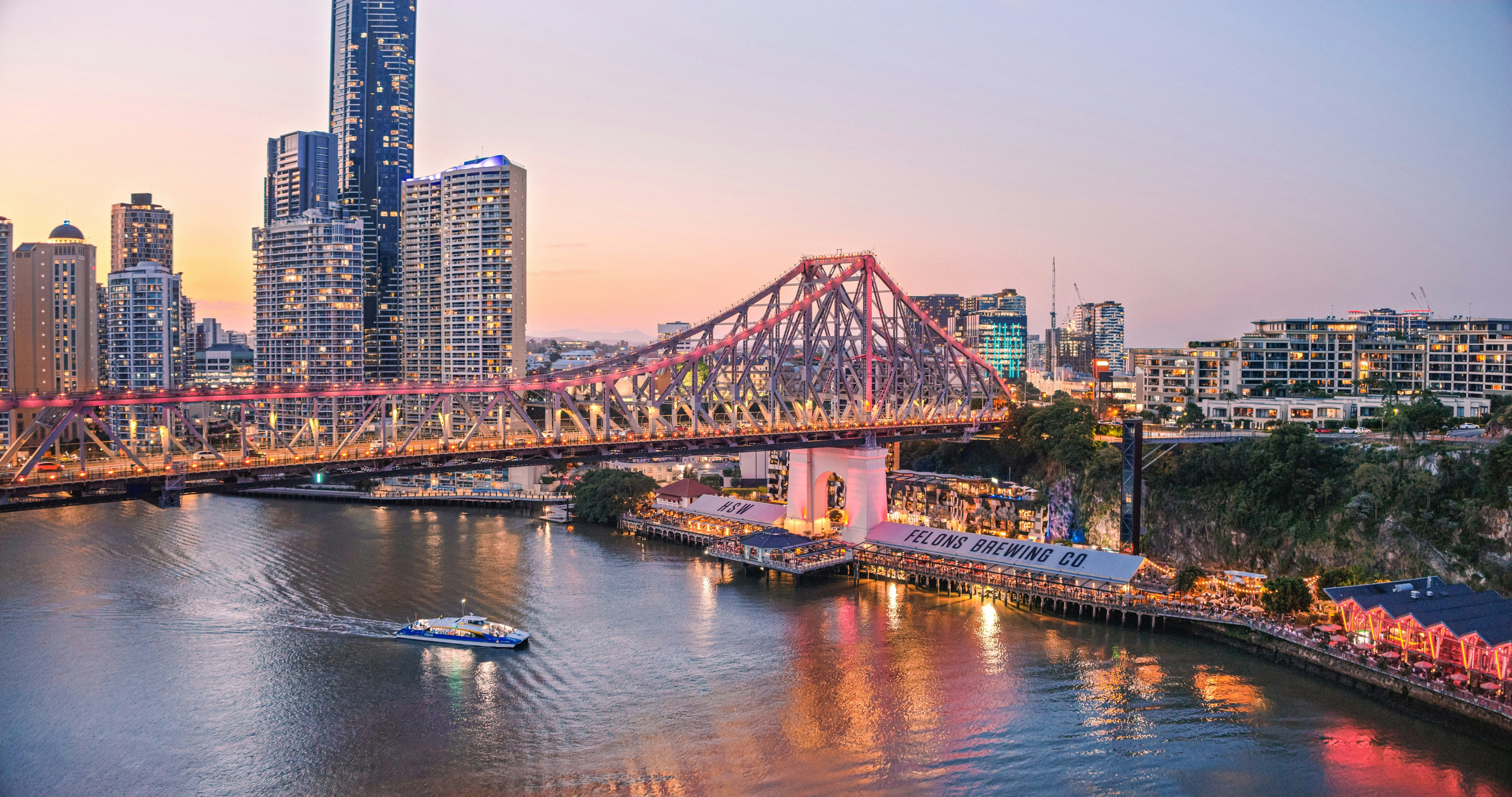 View of Howard Smith Wharves and CBD - 相关推荐