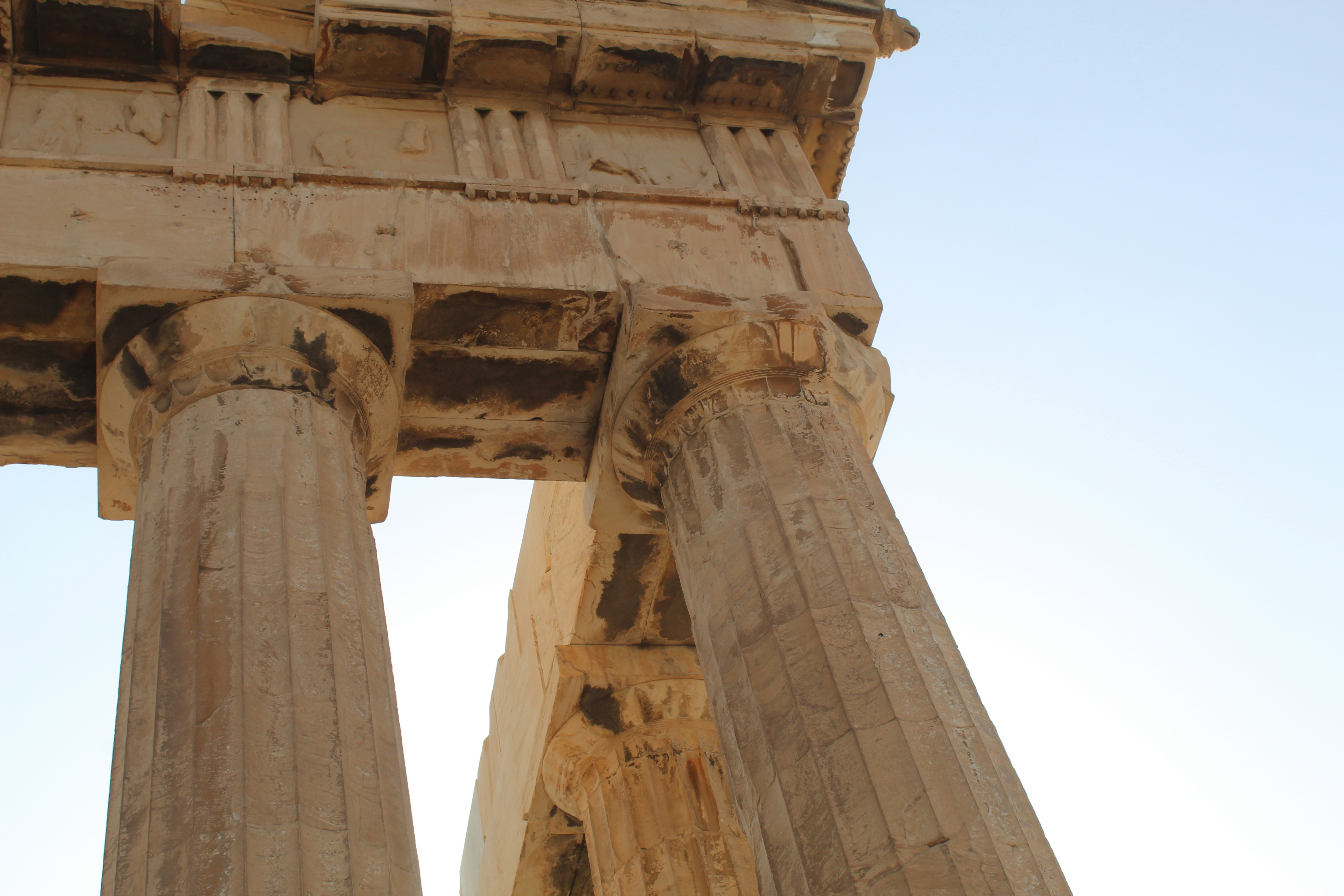 Columnas de piedra del antiguo templo - Foto gratuita en Unsplash