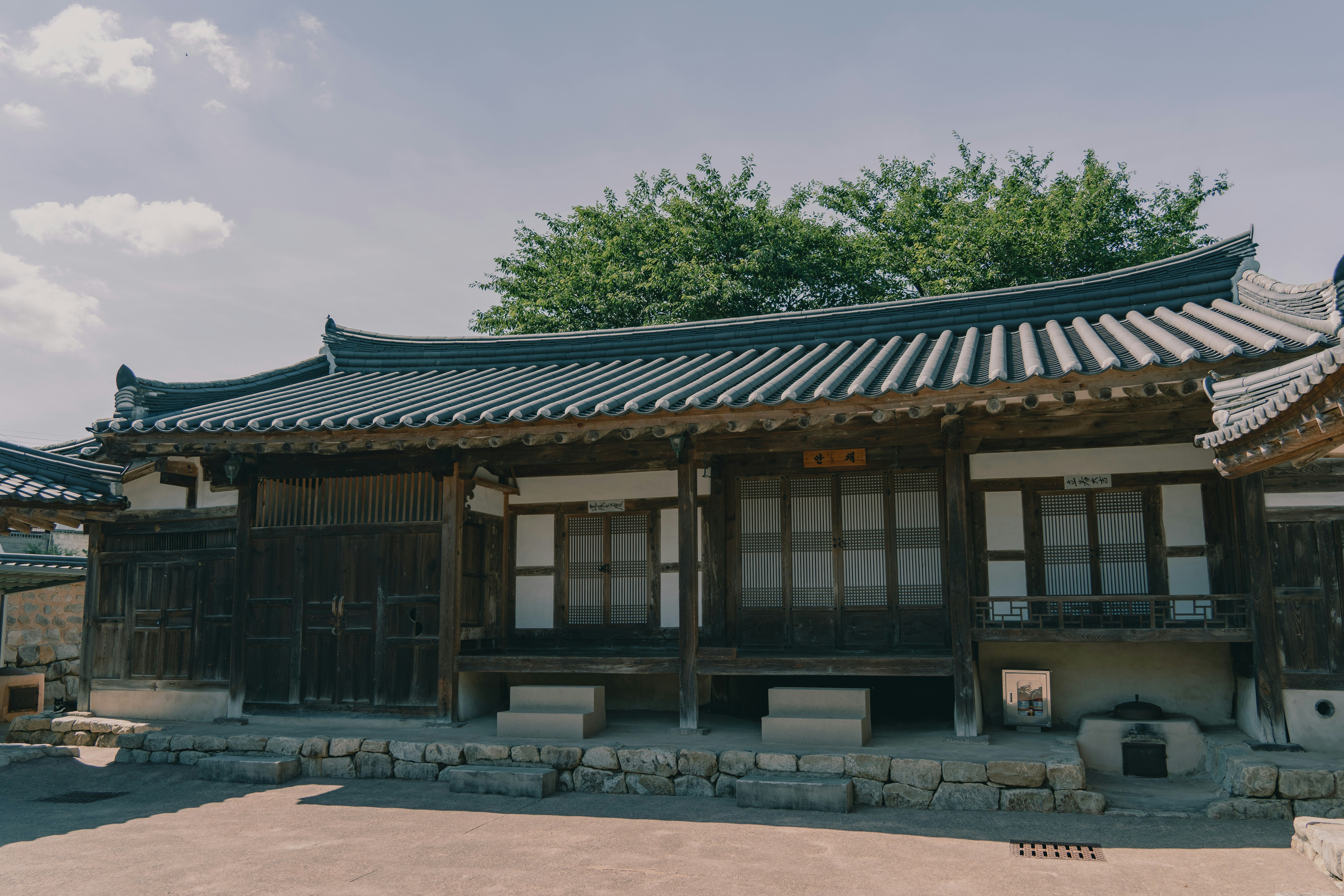 Arquitectura tradicional coreana de casas hanok - Foto gratuita en Unsplash
