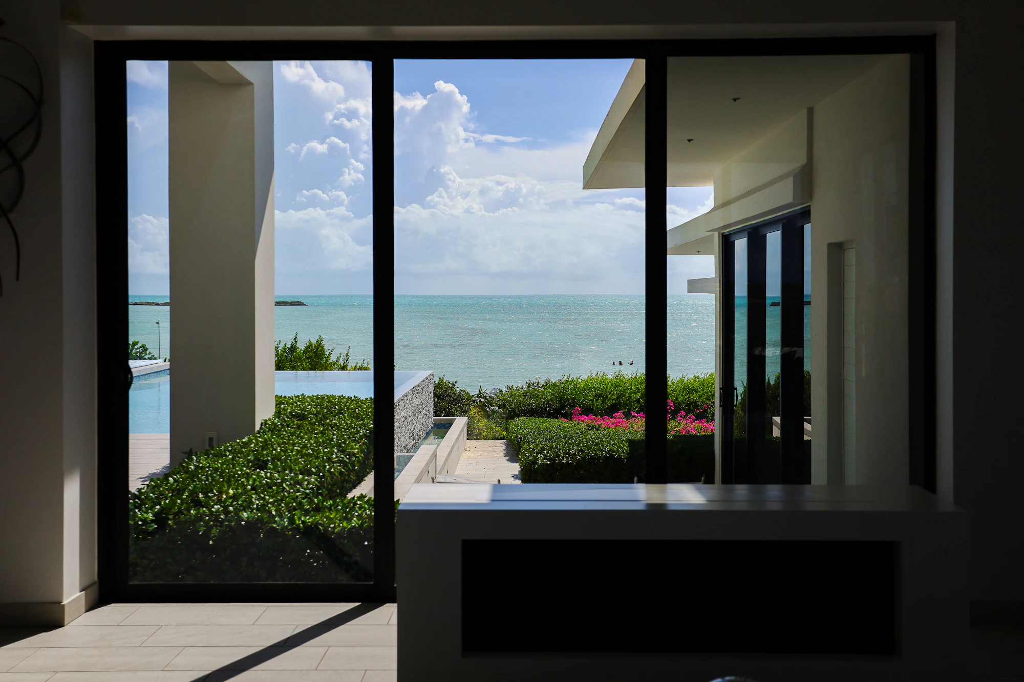 Windows Replacement: Choosing Impact Windows for a Miami Home