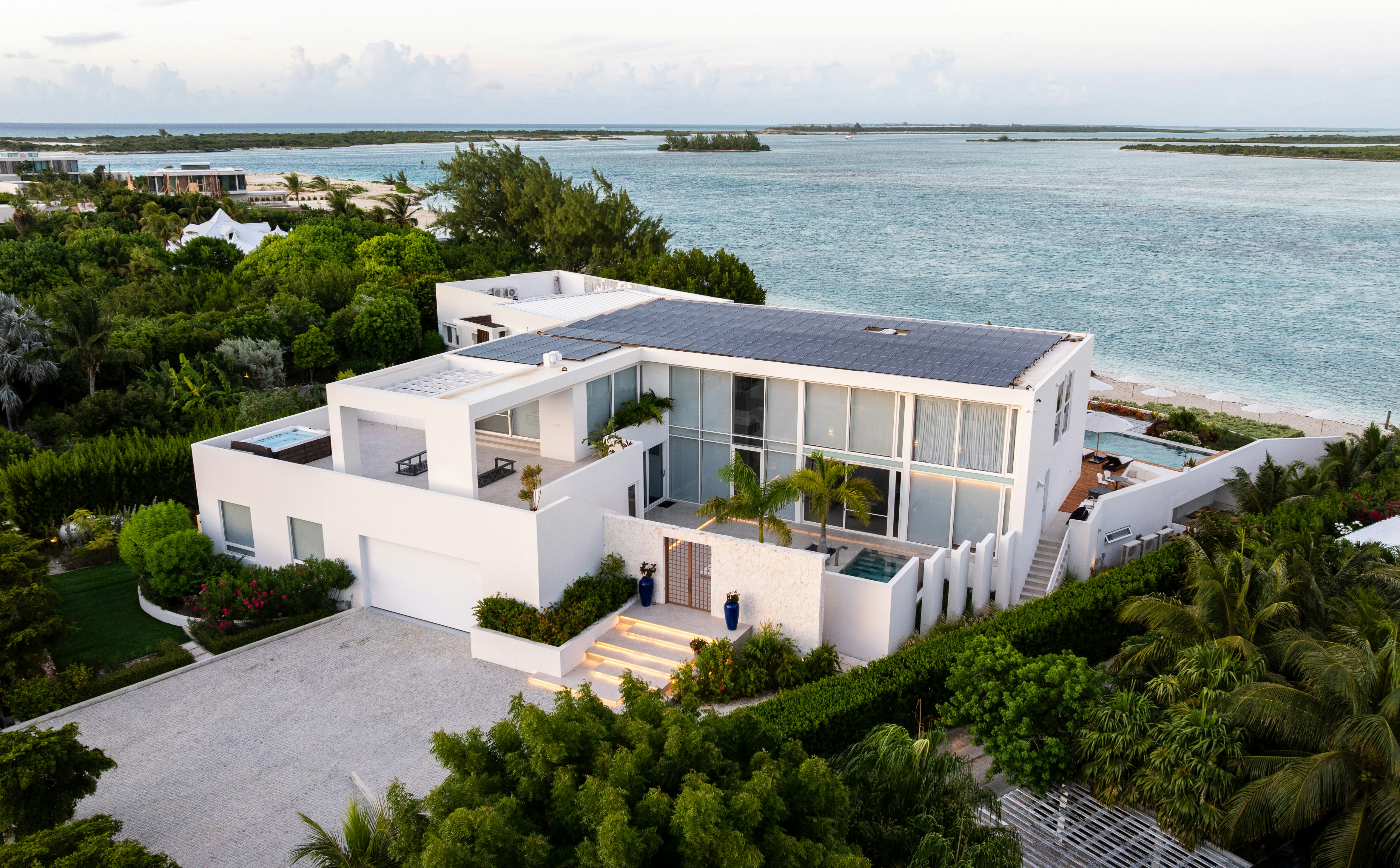 Prestigious modern house in exclusive location