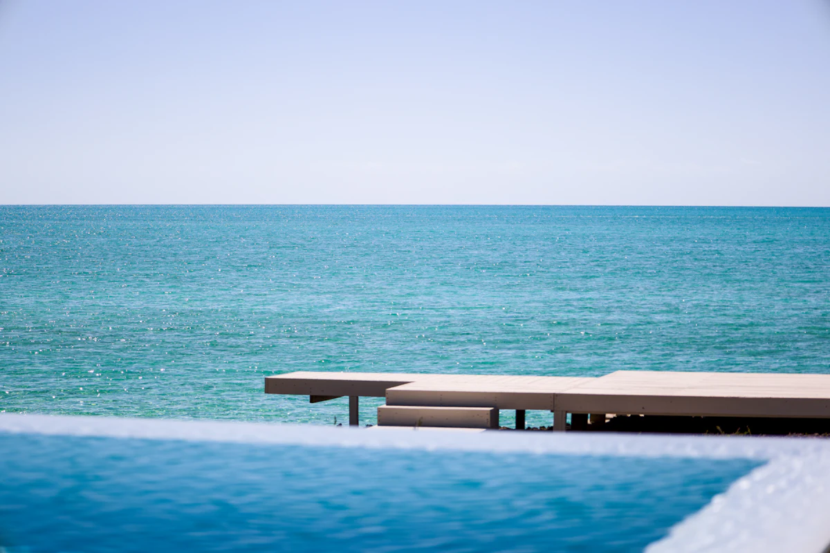 Bal Harbour Sky Residence, pool terrace