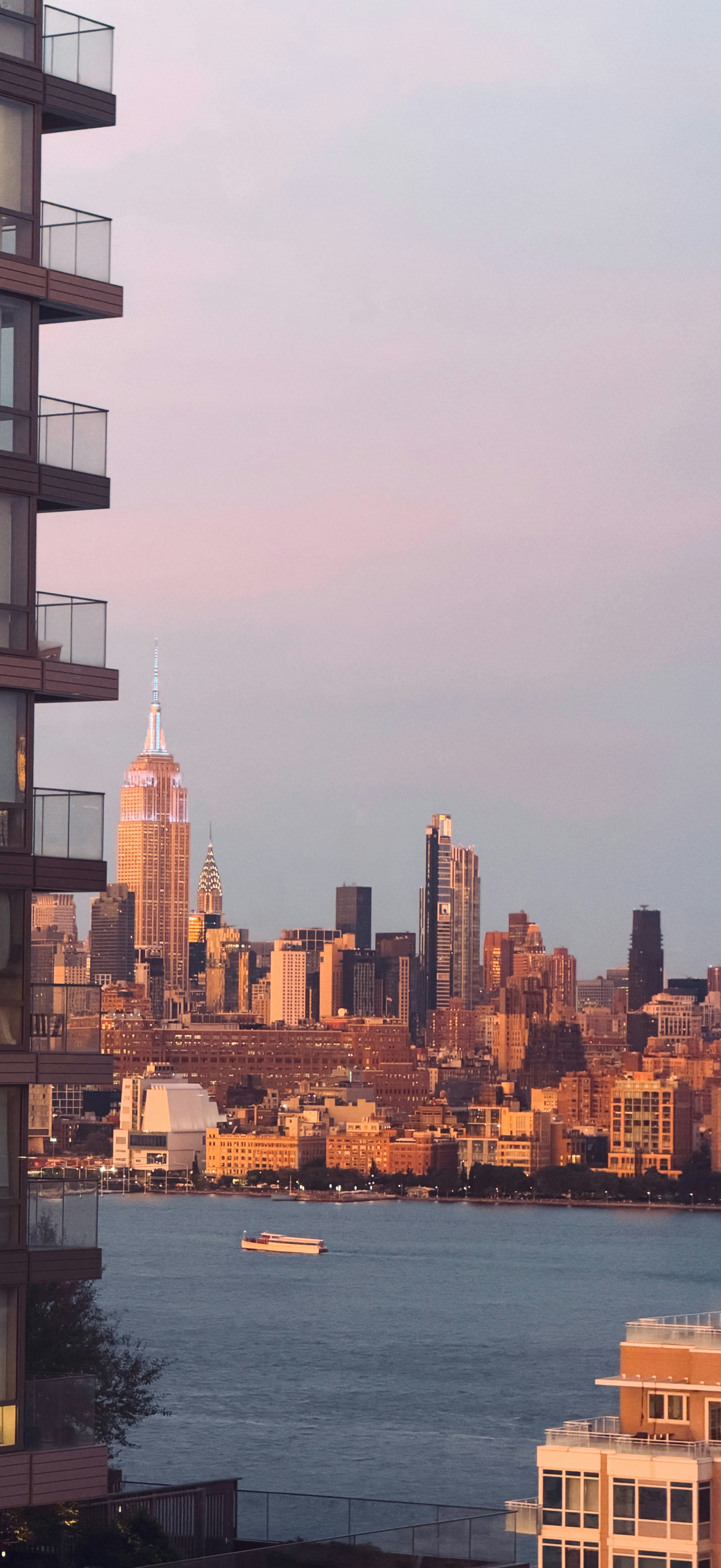 Empire State Building et silhouette de Manhattan - Photo gratuite sur ...