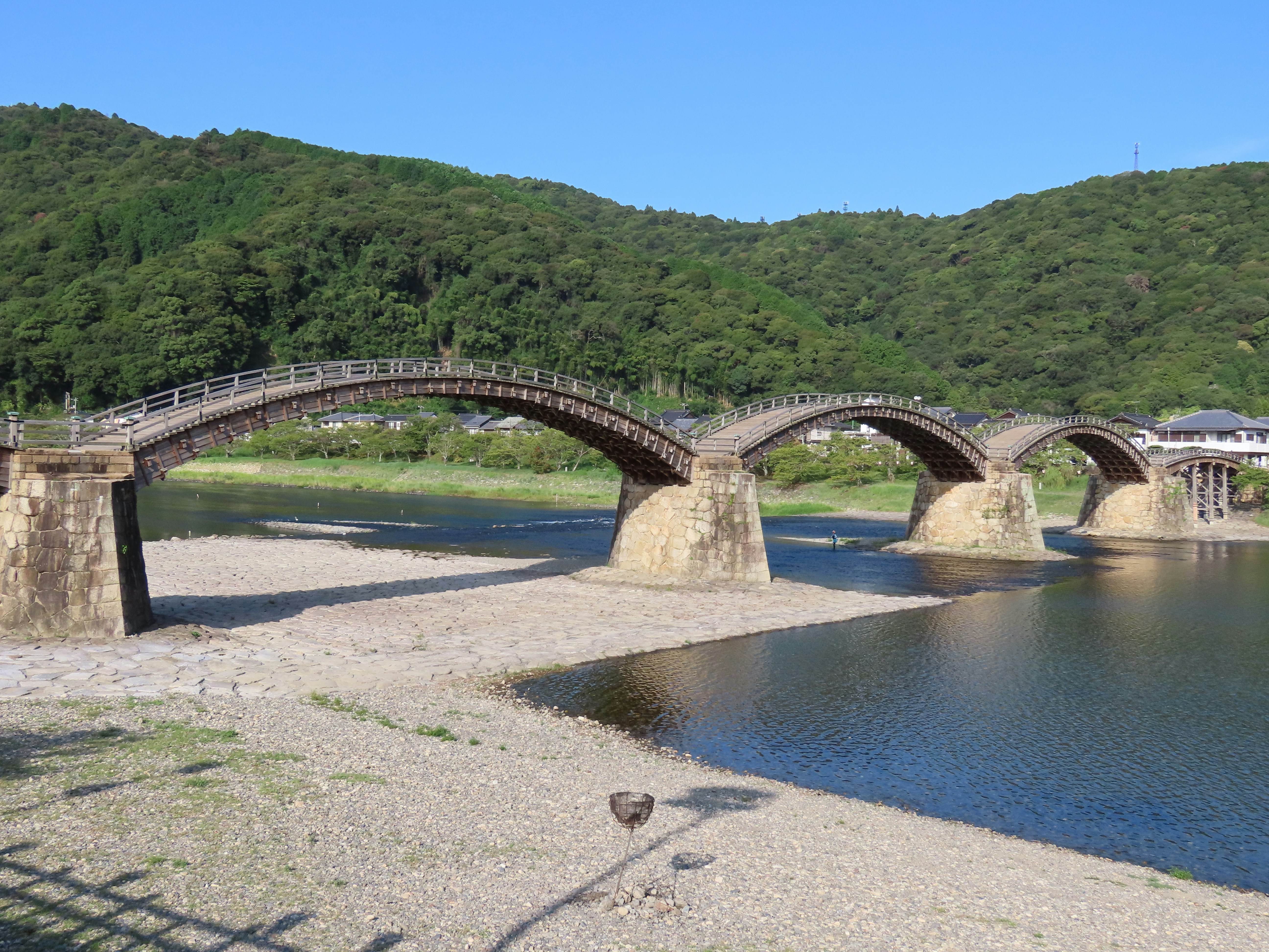 The Kintai Bridge with its wooden arches spanning the Nishiki River in Iwakuni