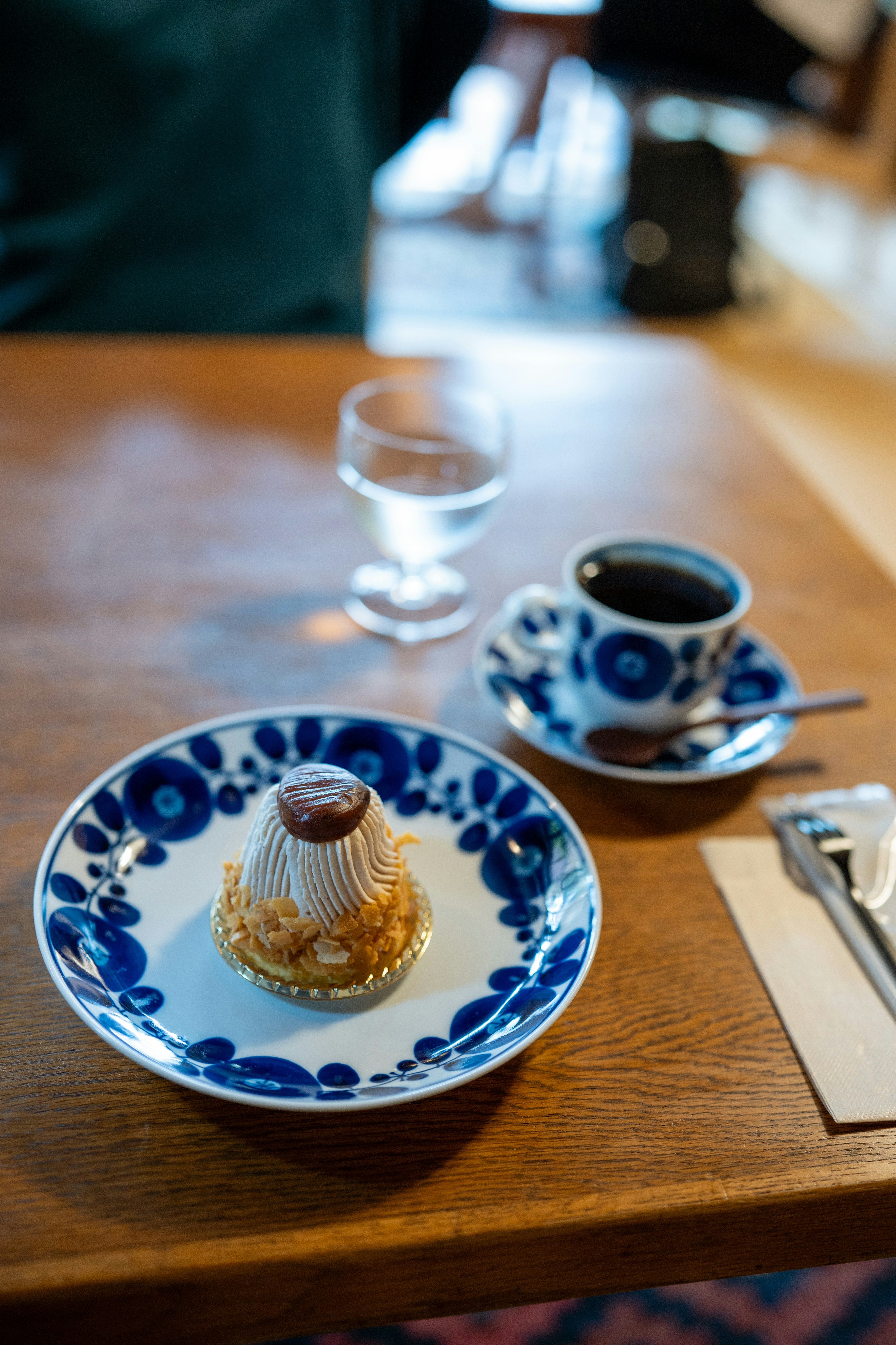 Mont blanc pastry with coffee - Free Photo on Unsplash