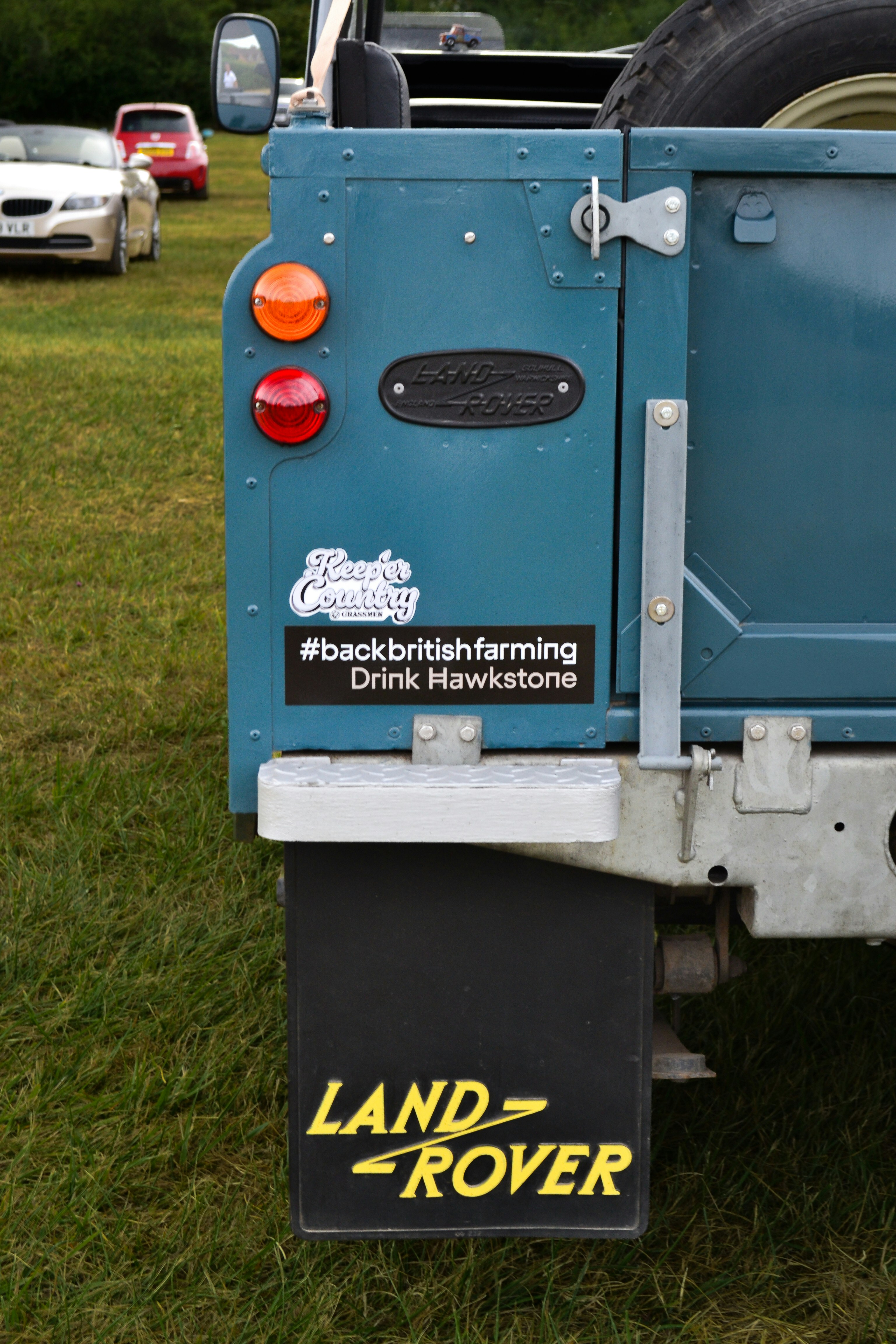 land rover convertible trunk, wallpaper, Cargo Space in Land Rover Convertibles: Practical Guide 4