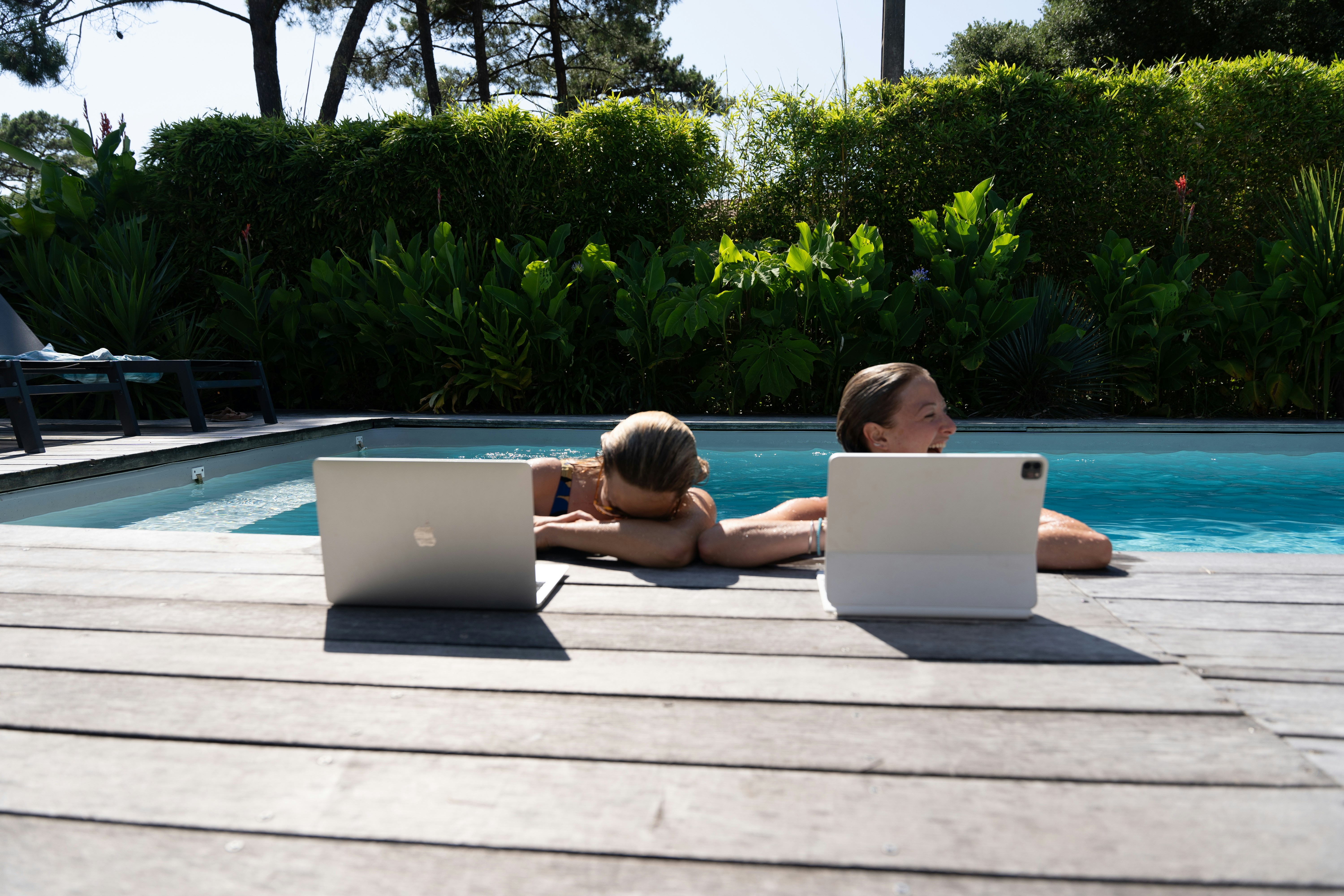 WiFi That Reaches the Pool