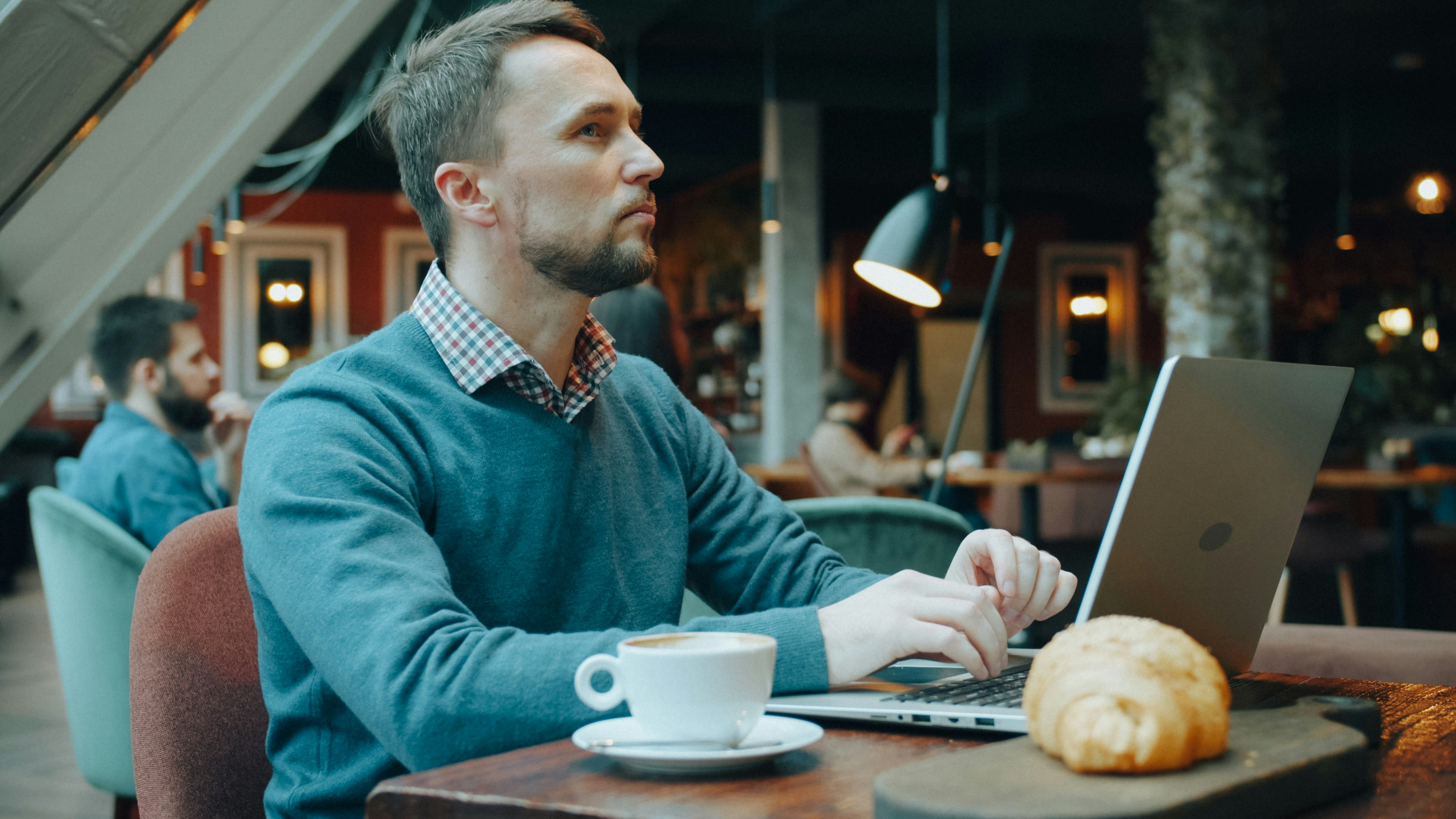 The 25-Minute Business Plan: What Actually Gets Done Between Bites of a Sandwich