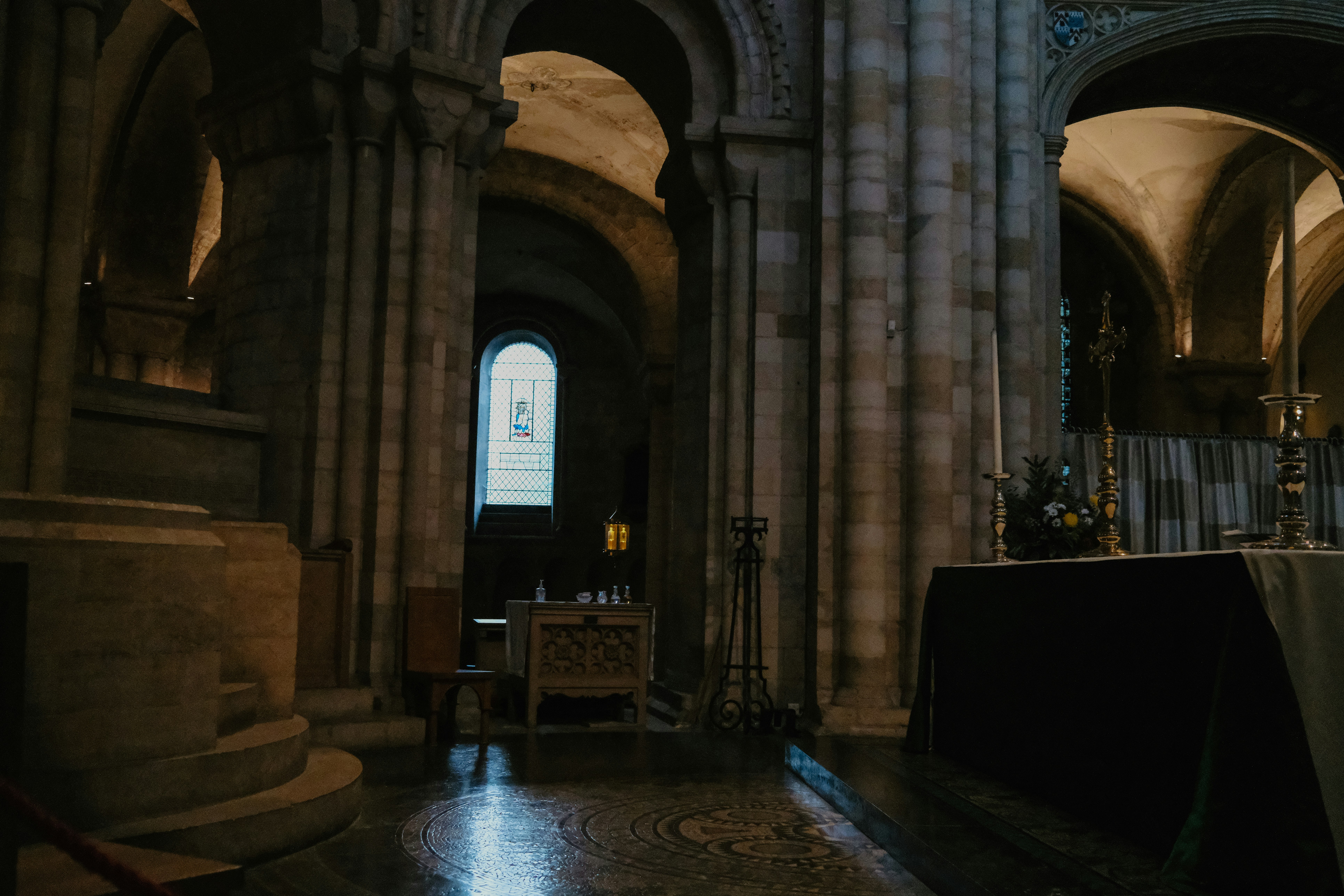 Cathedral interior with stone arches - Free Photo on Unsplash