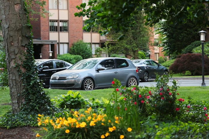 Grijze Volkswagen Golf