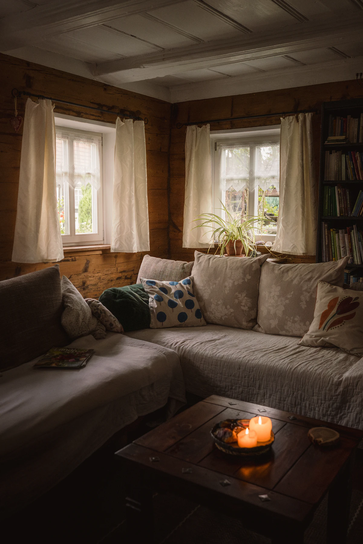 Light curtains on a tension rod softening a lounge window