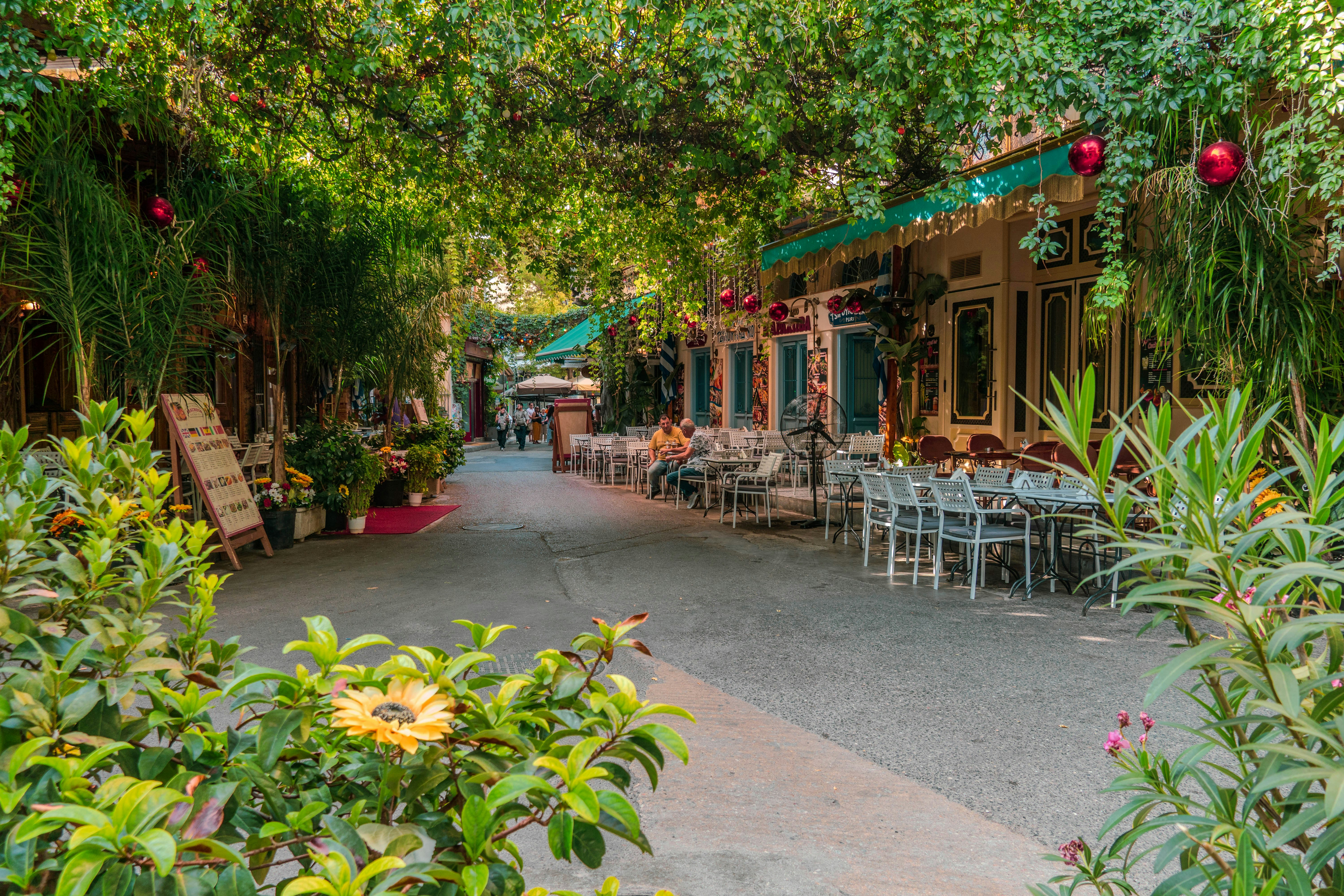 Outdoor restaurant seating on quiet street - Free Photo on Unsplash