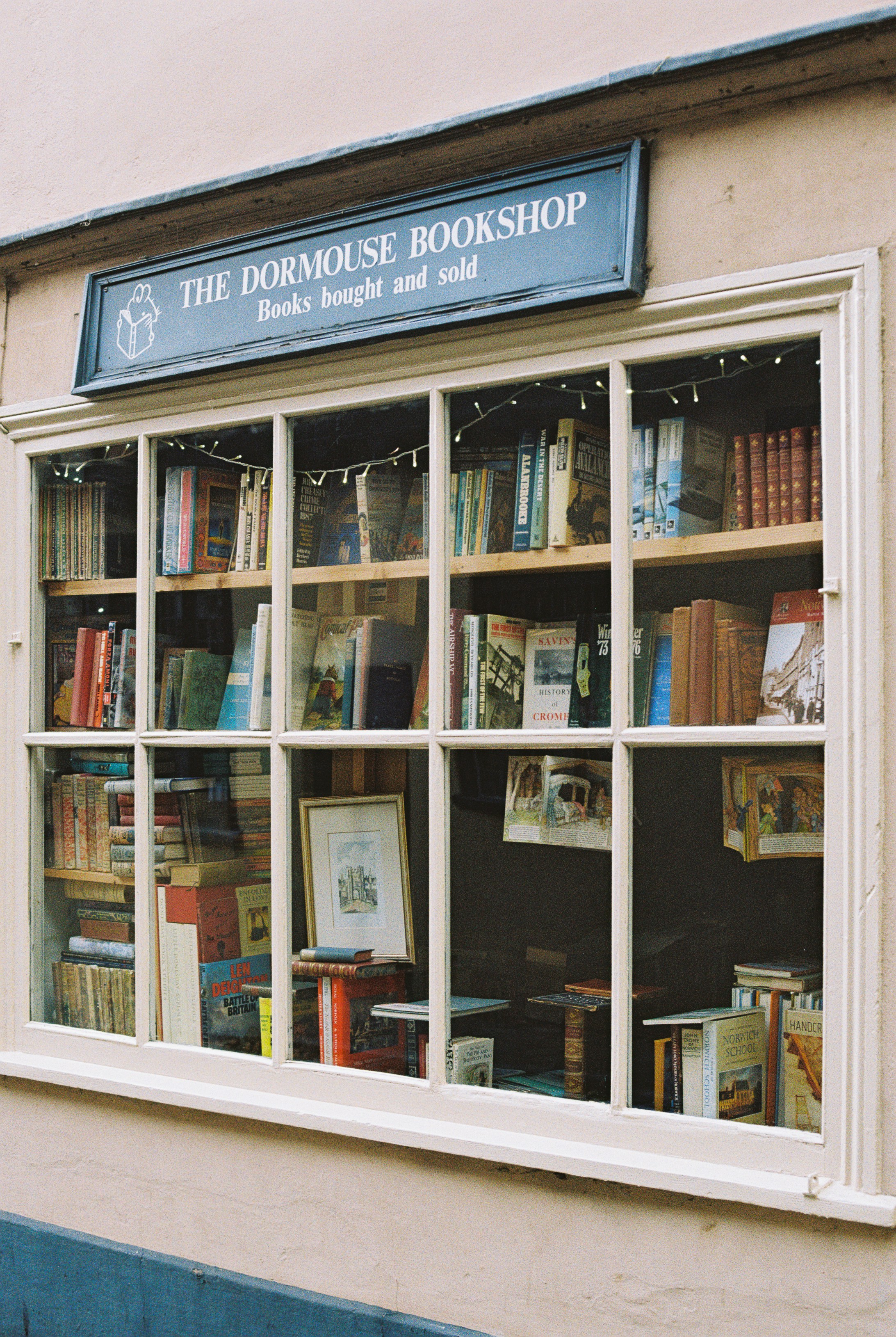 The Dormouse Bookshop window with books - Free Photo on Unsplash
