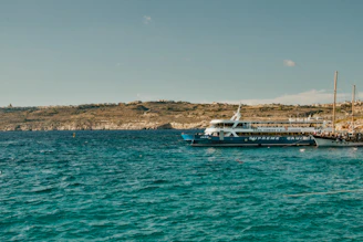 Barge sur le lagon