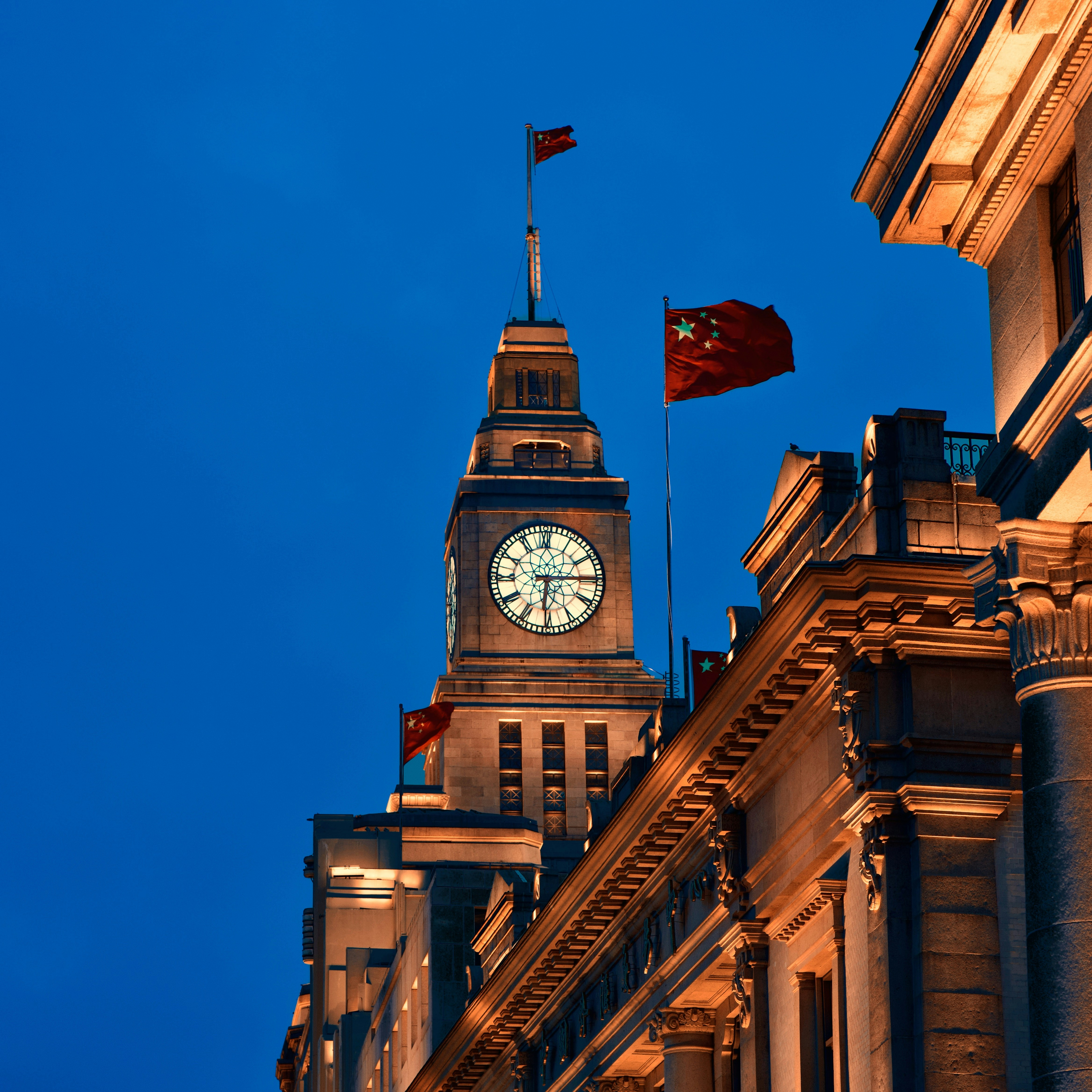 Customs House clock tower in Shanghai - Free Photo on Unsplash