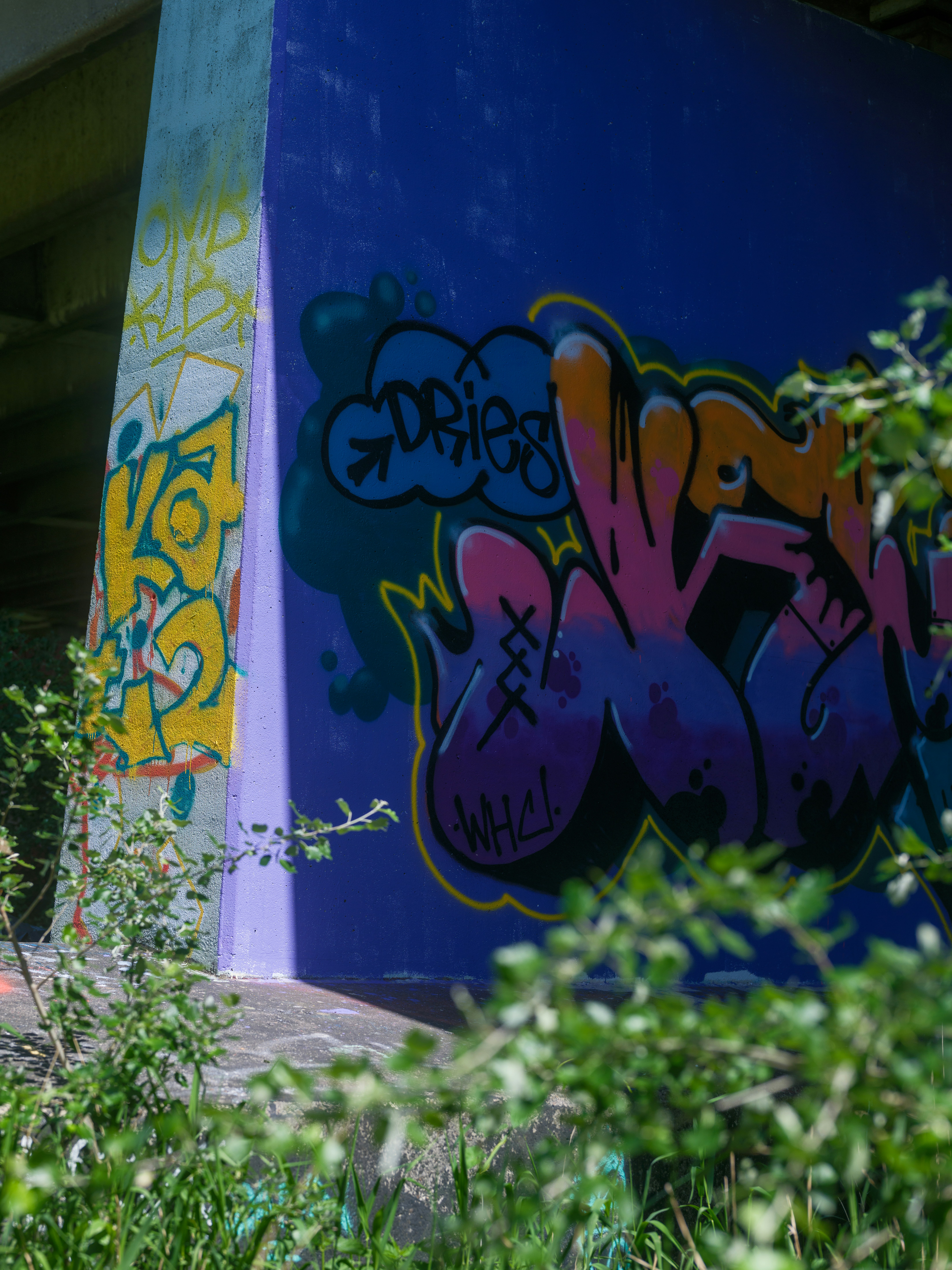 Graffiti art on Amsterdam bridge pillar - Free Photo on Unsplash