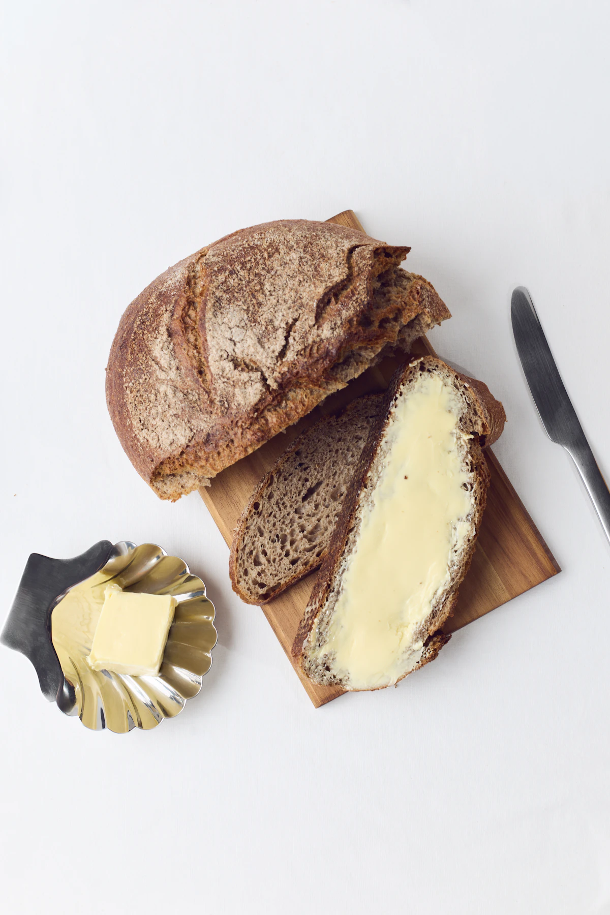 How to Make Homemade Butter and Buttermilk from Cream