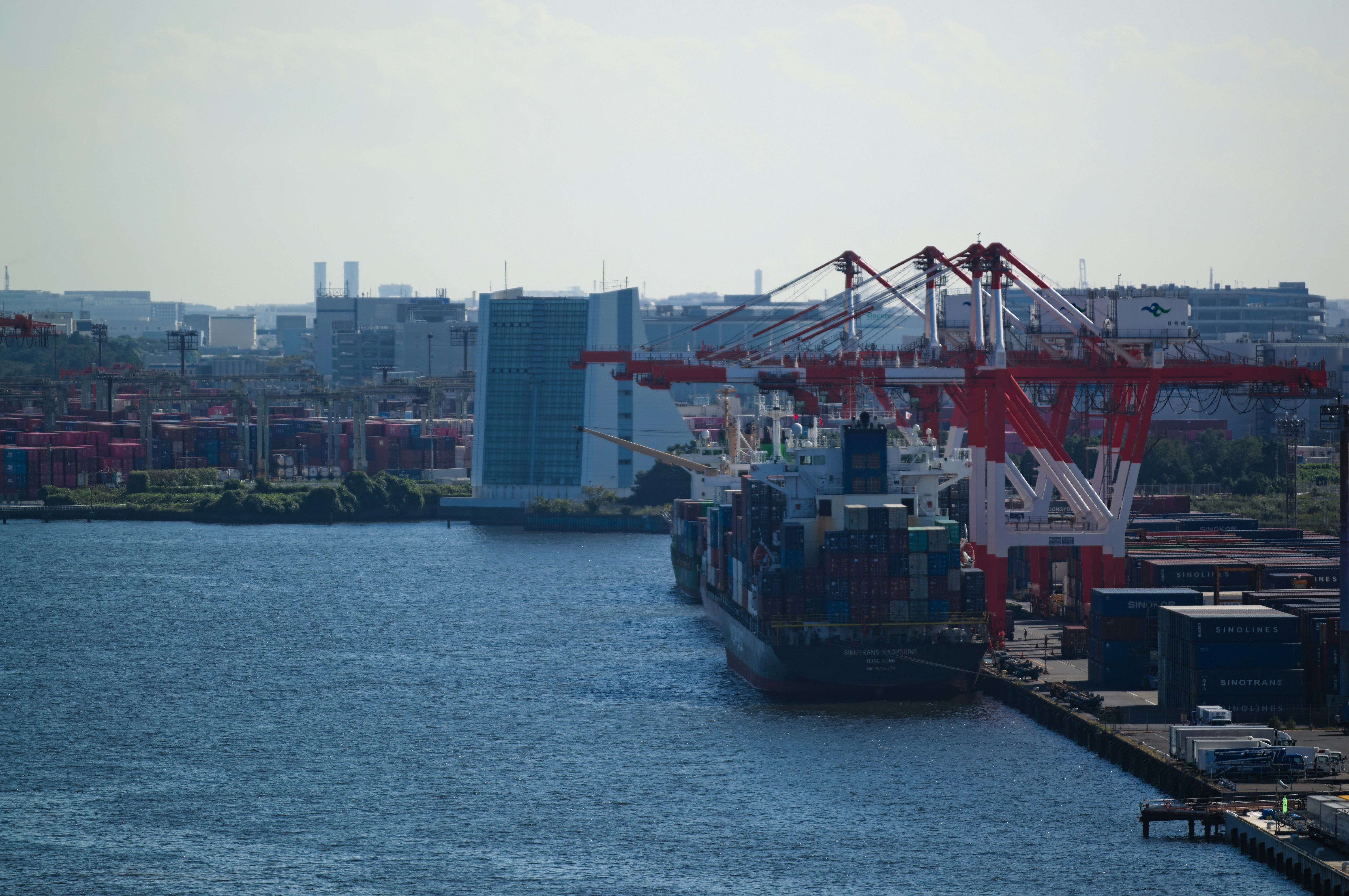 Container ship at industrial port - Free Photo on Unsplash