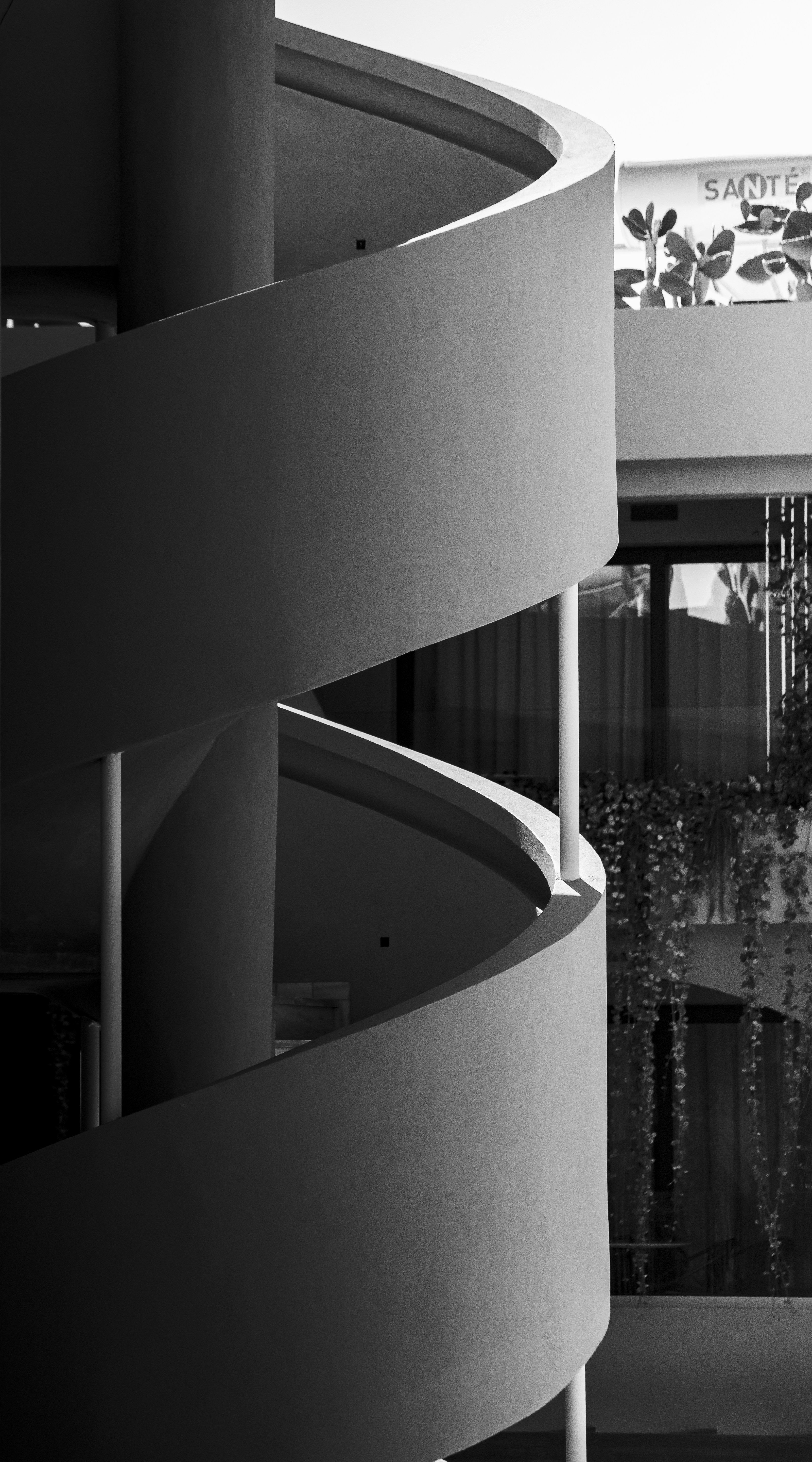 Spiral staircase in modern building - Free Photo on Unsplash
