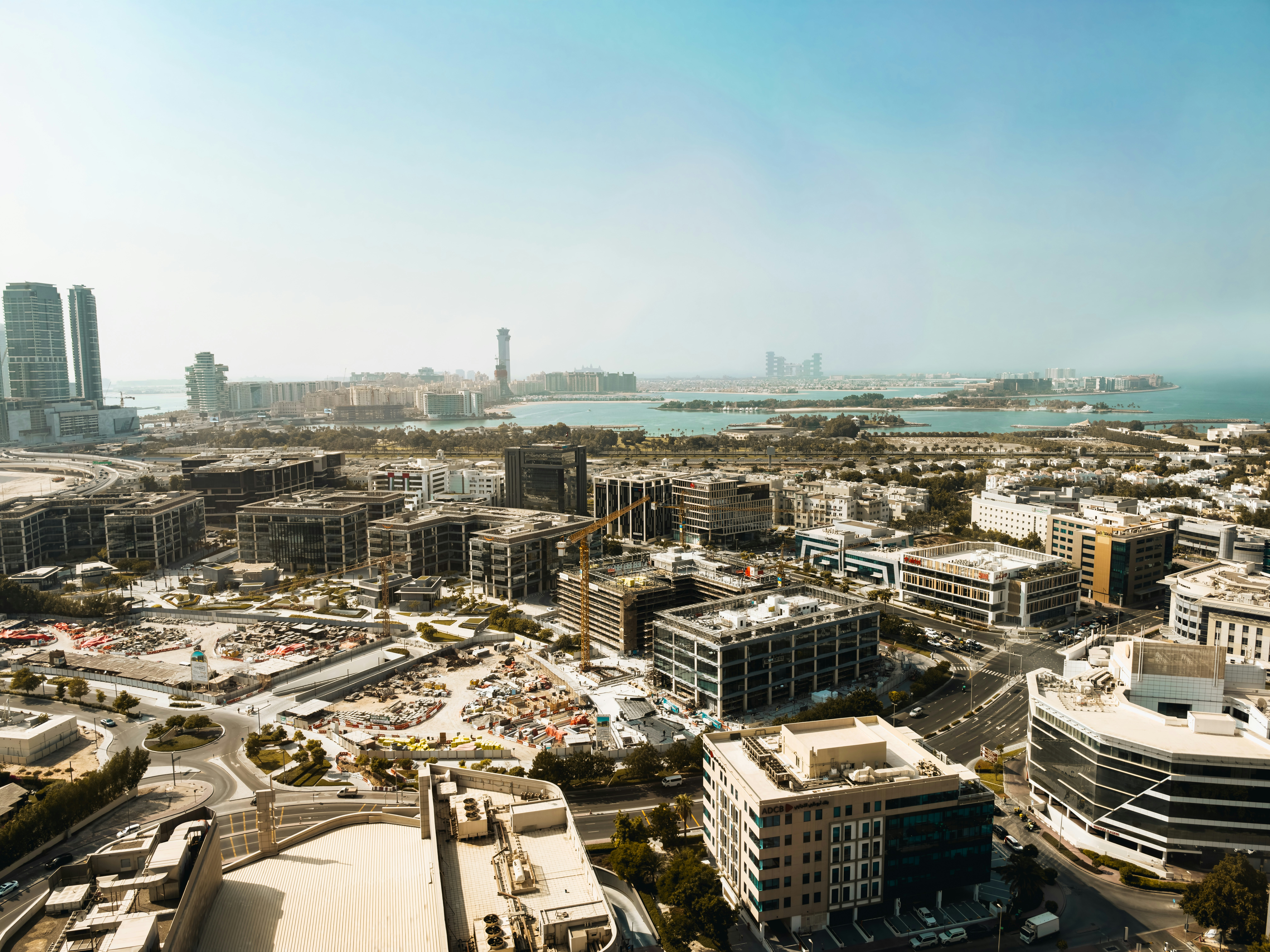 Modern buildings and construction in Dubai - Free Photo on Unsplash