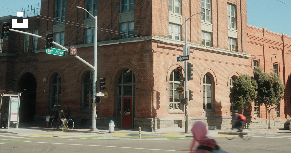 Fra Building Brick building on San Francisco corner - Free Photo on Unsplash