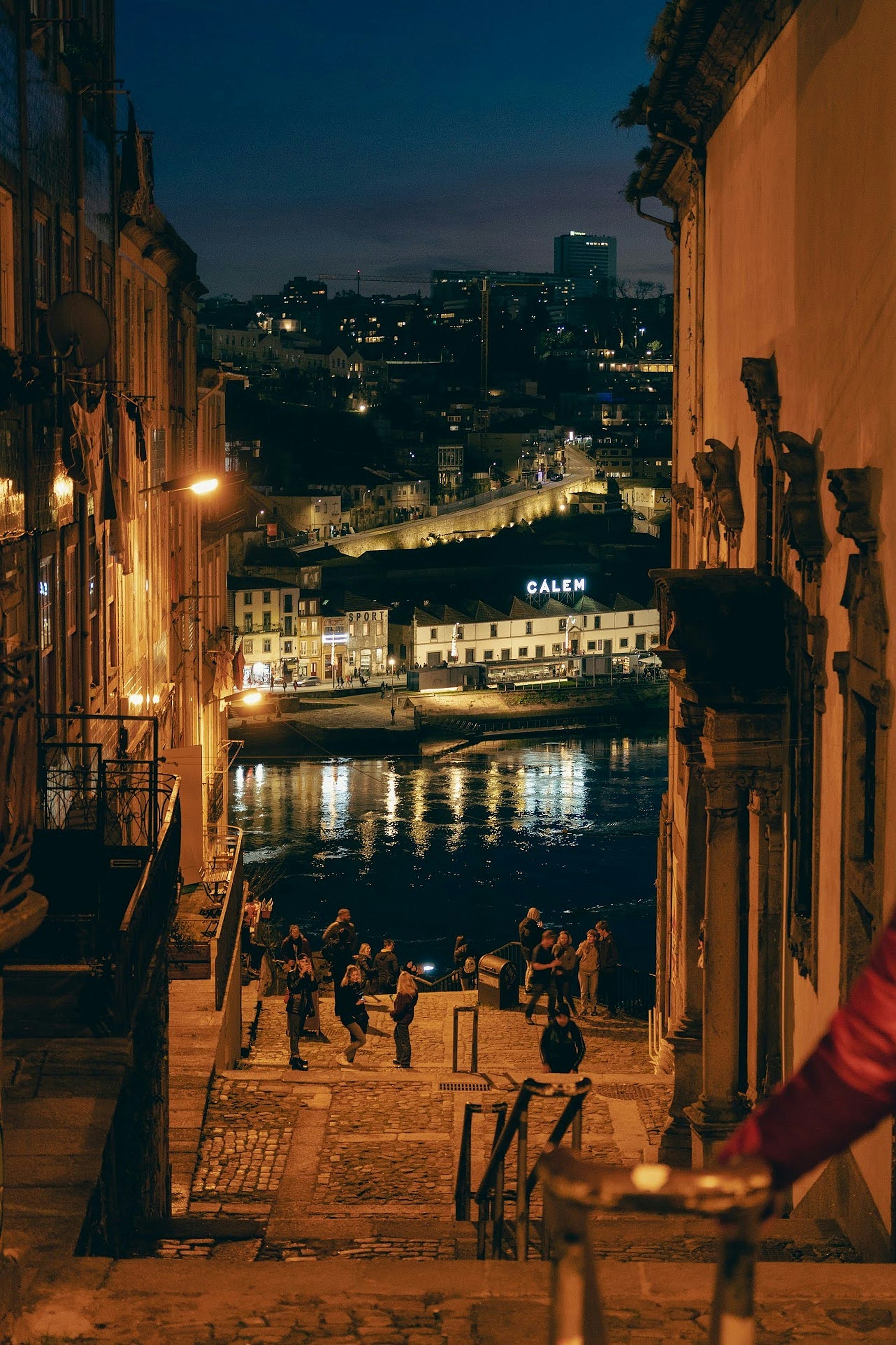 Baixa and Aliados: The Core of the Club Scene