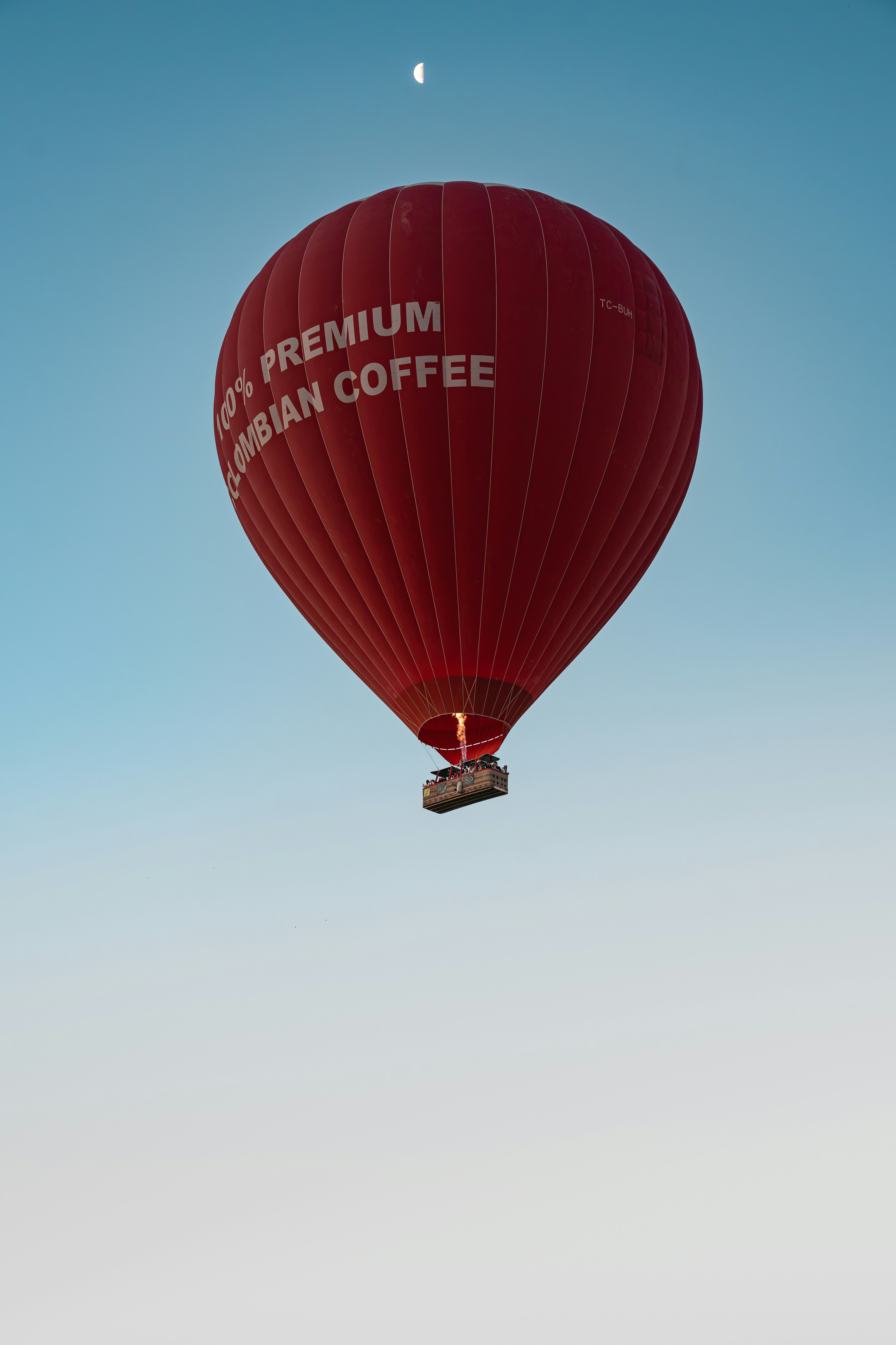 Red hot air balloon in sky - Free Photo on Unsplash