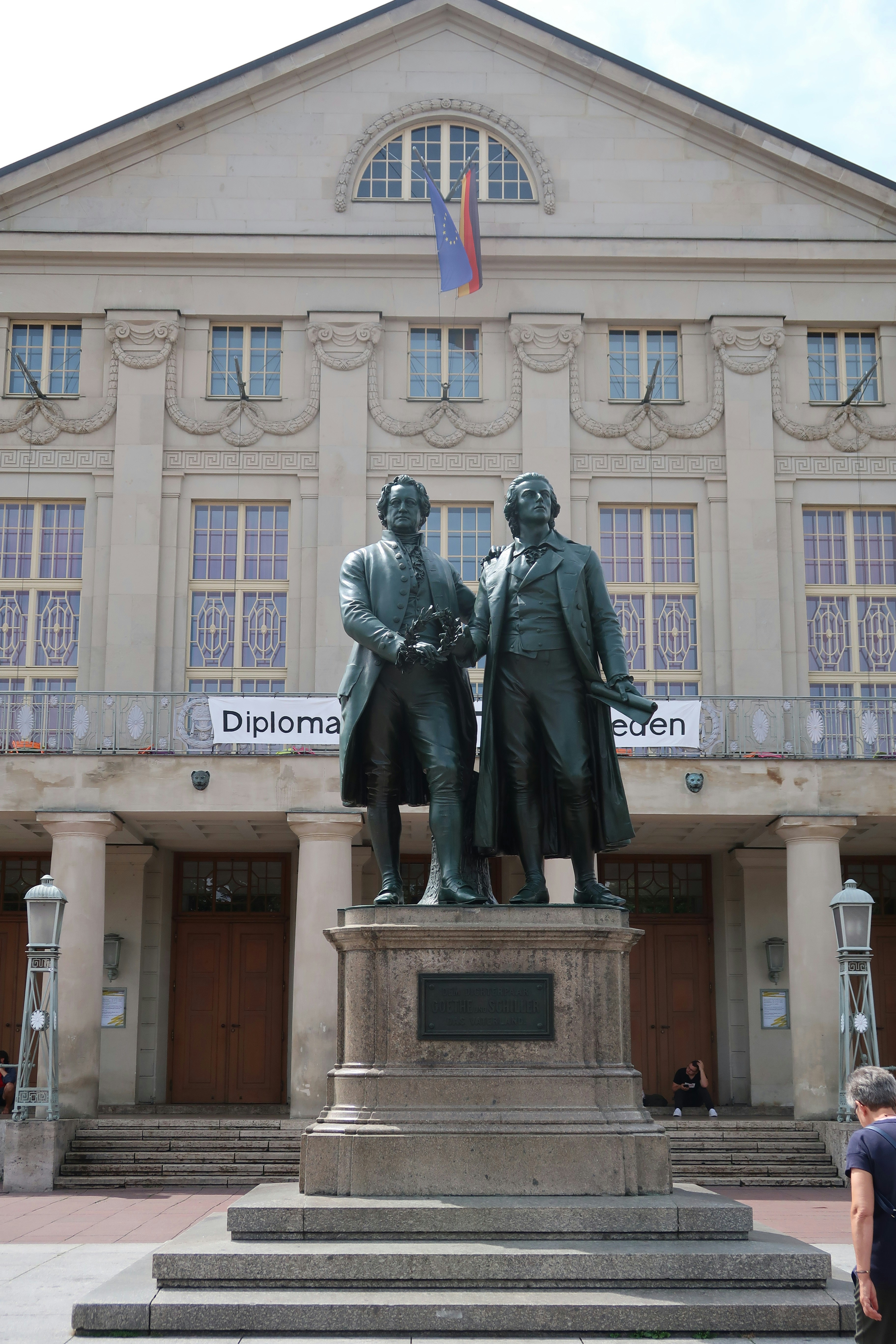 Goethe-Schiller monument in Weimar - Free Photo on Unsplash