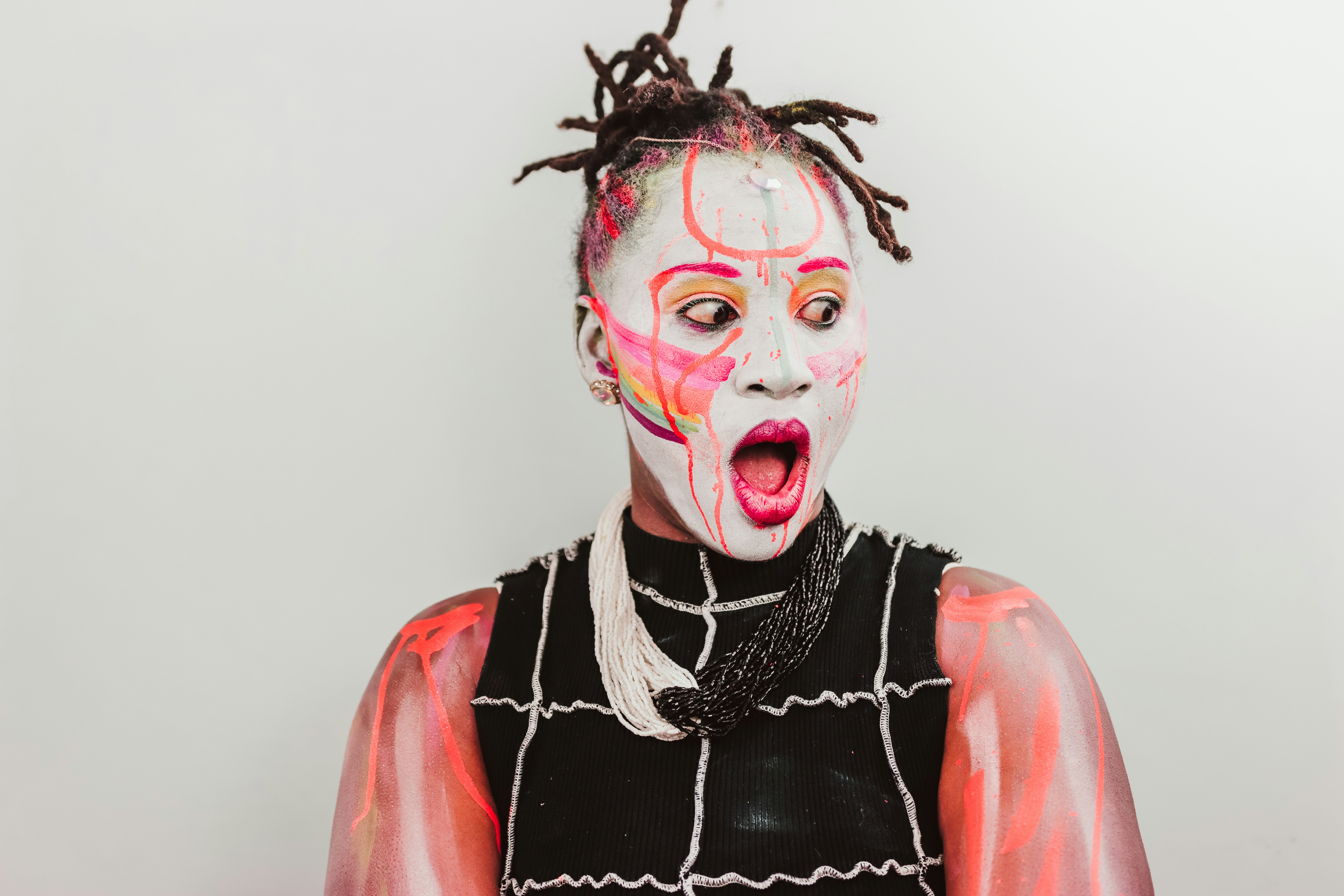 Person with white face paint - Free Photo on Unsplash