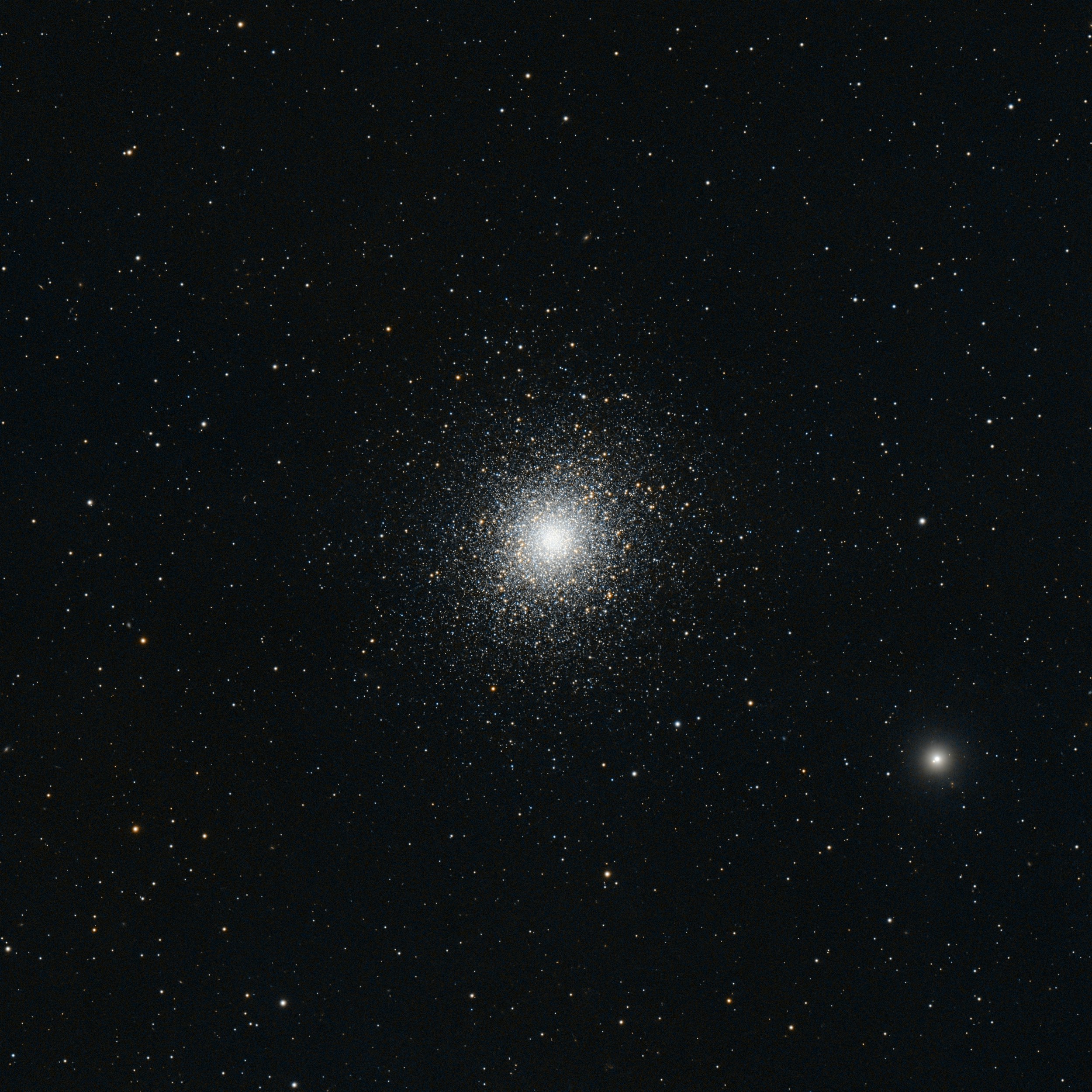 Cúmulo globular de Messier 13 en el espacio - Foto gratuita en Unsplash