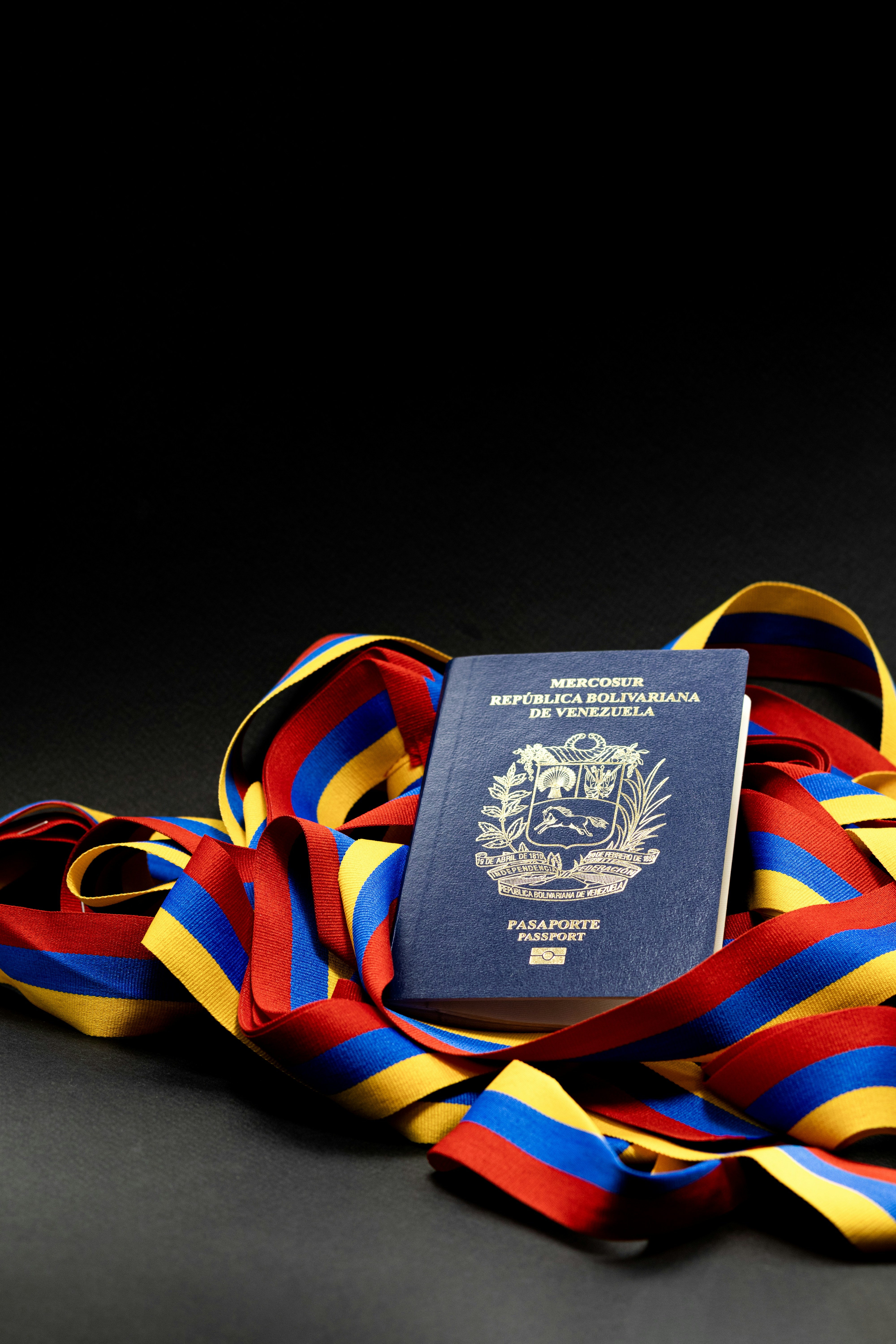 Customs Declaration and the $10,000 Cash Rule