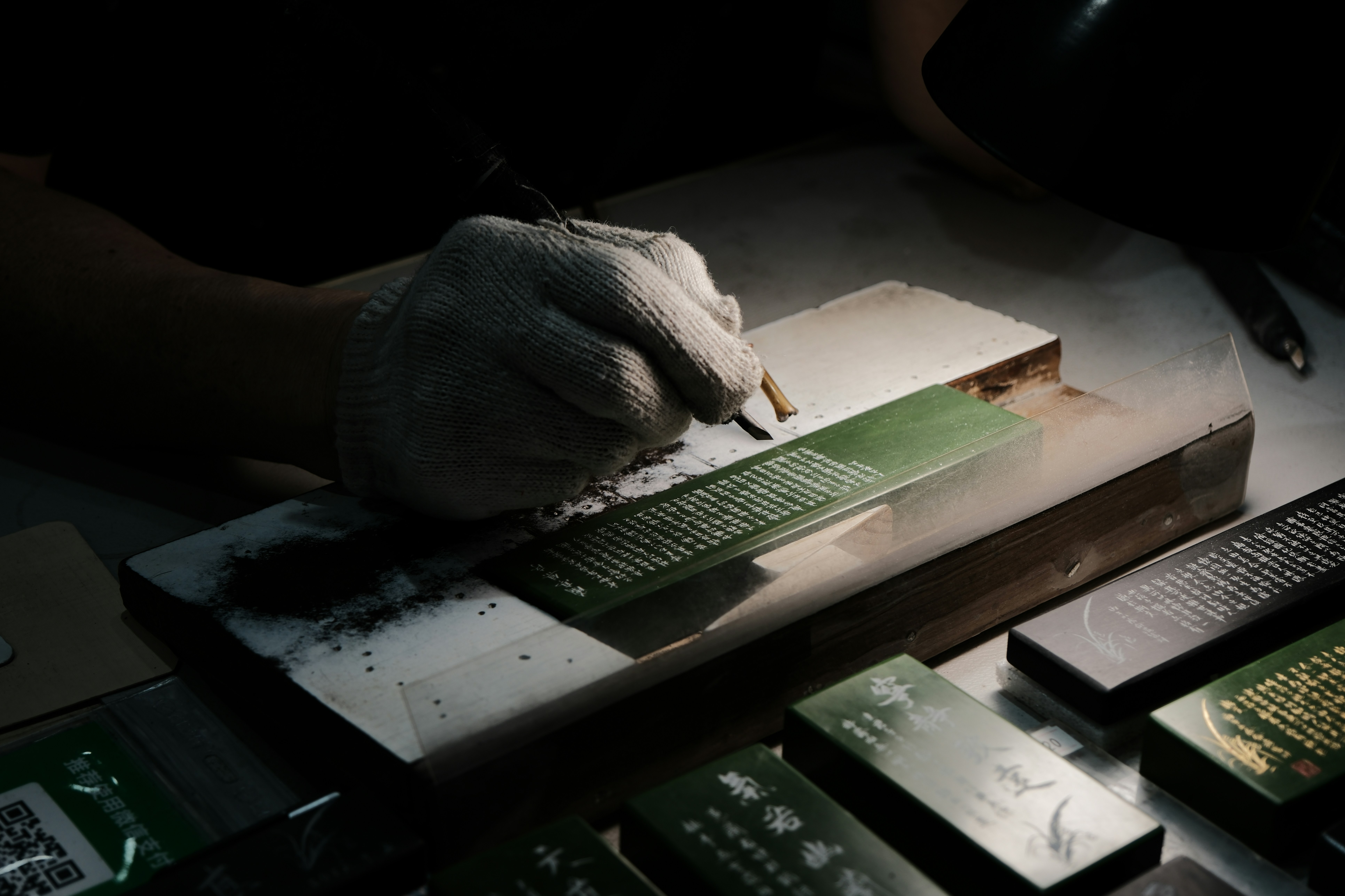 knife sharpening whetstone water